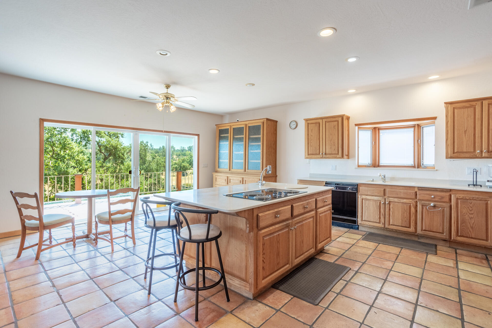property viewer photo 15