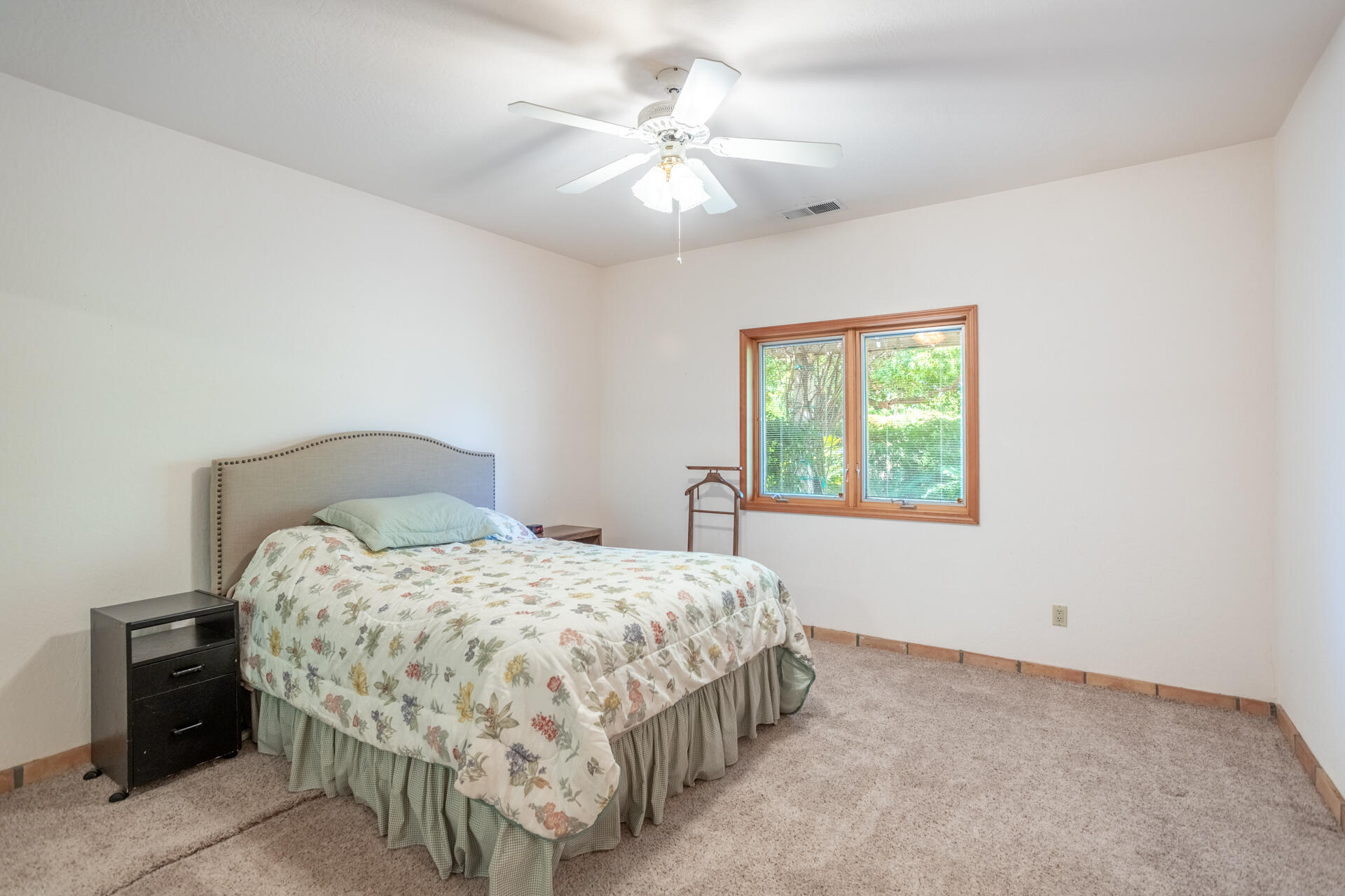 property viewer photo 26