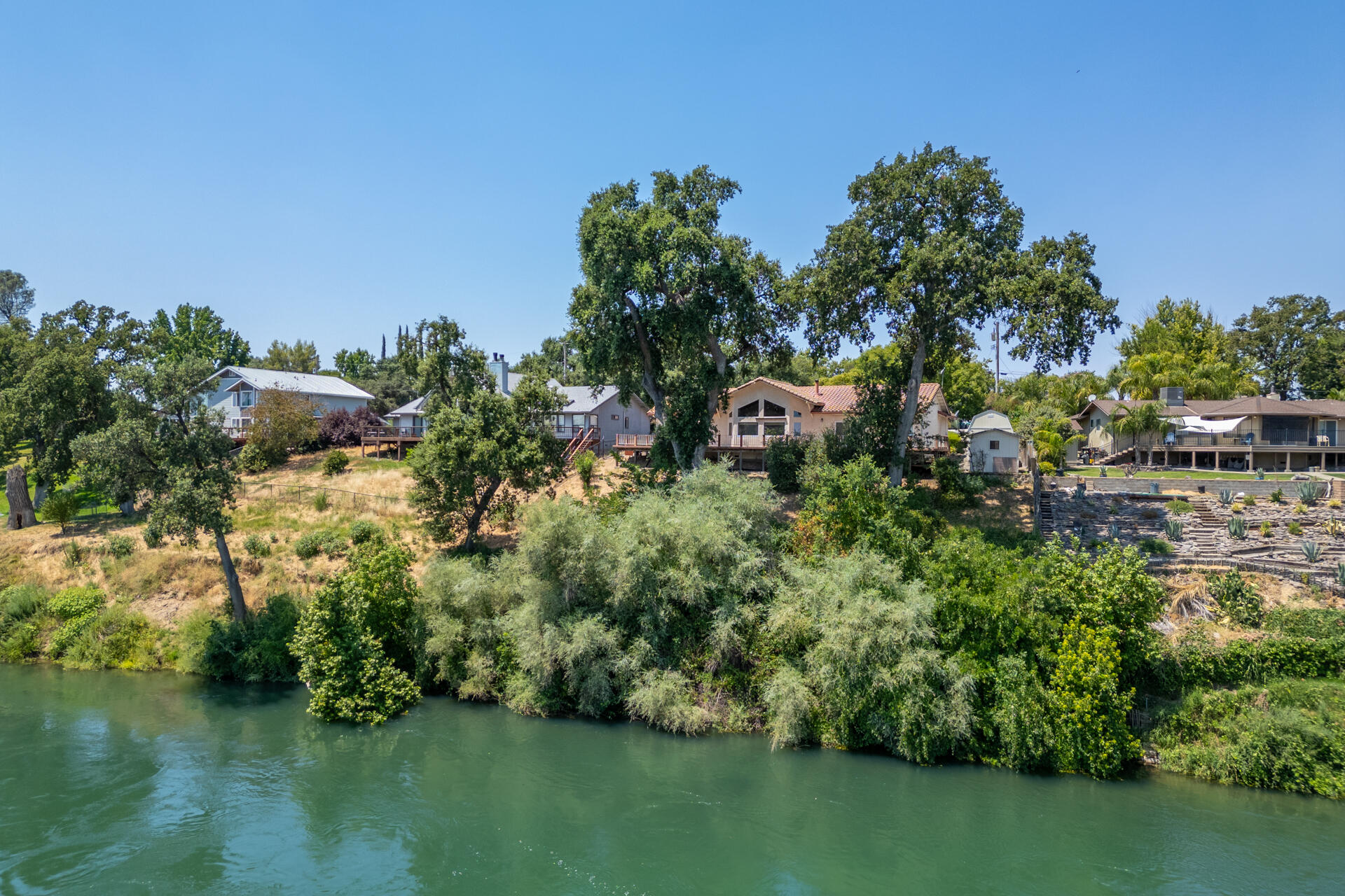 property viewer photo 3