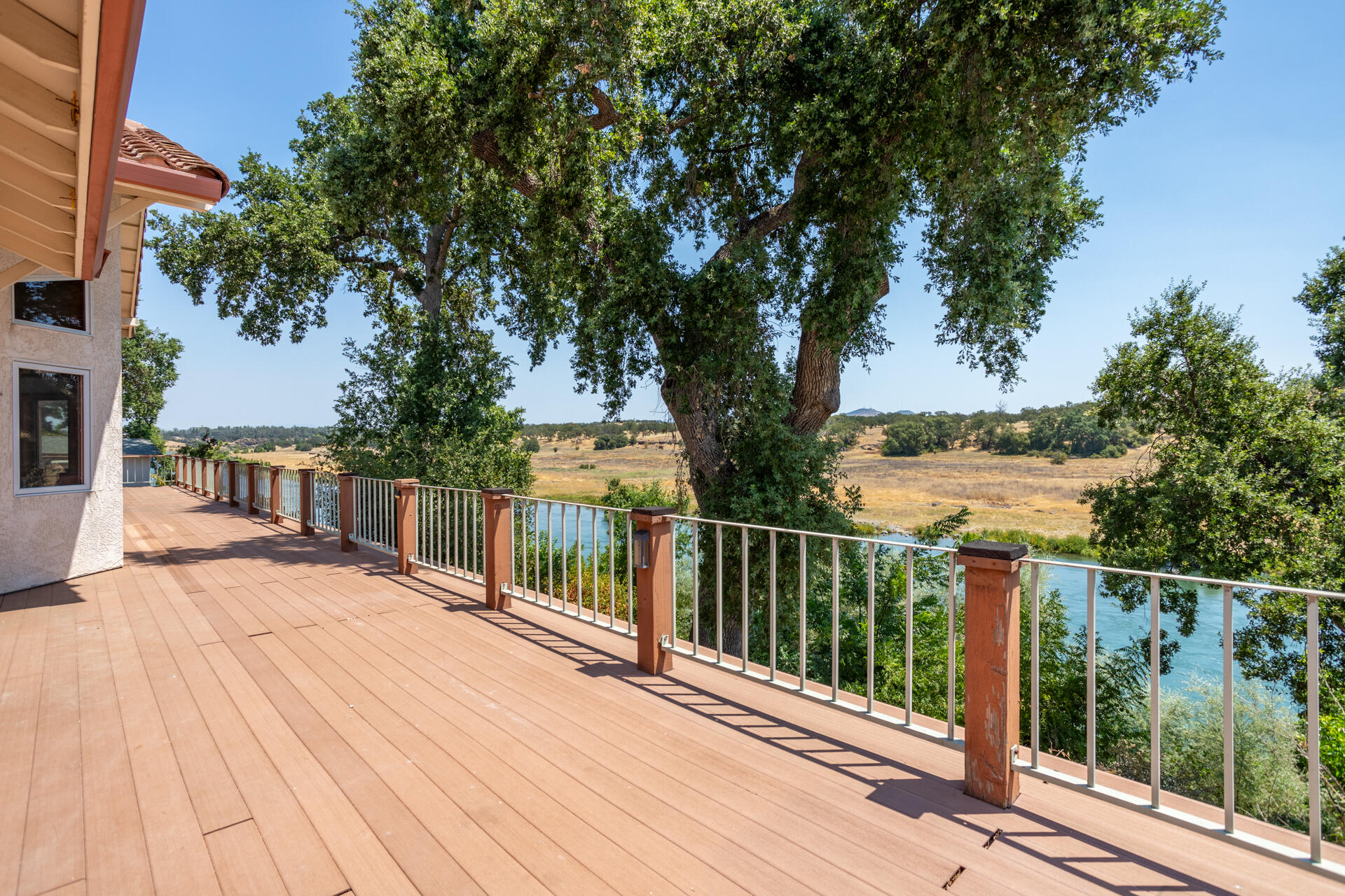 property viewer photo 37