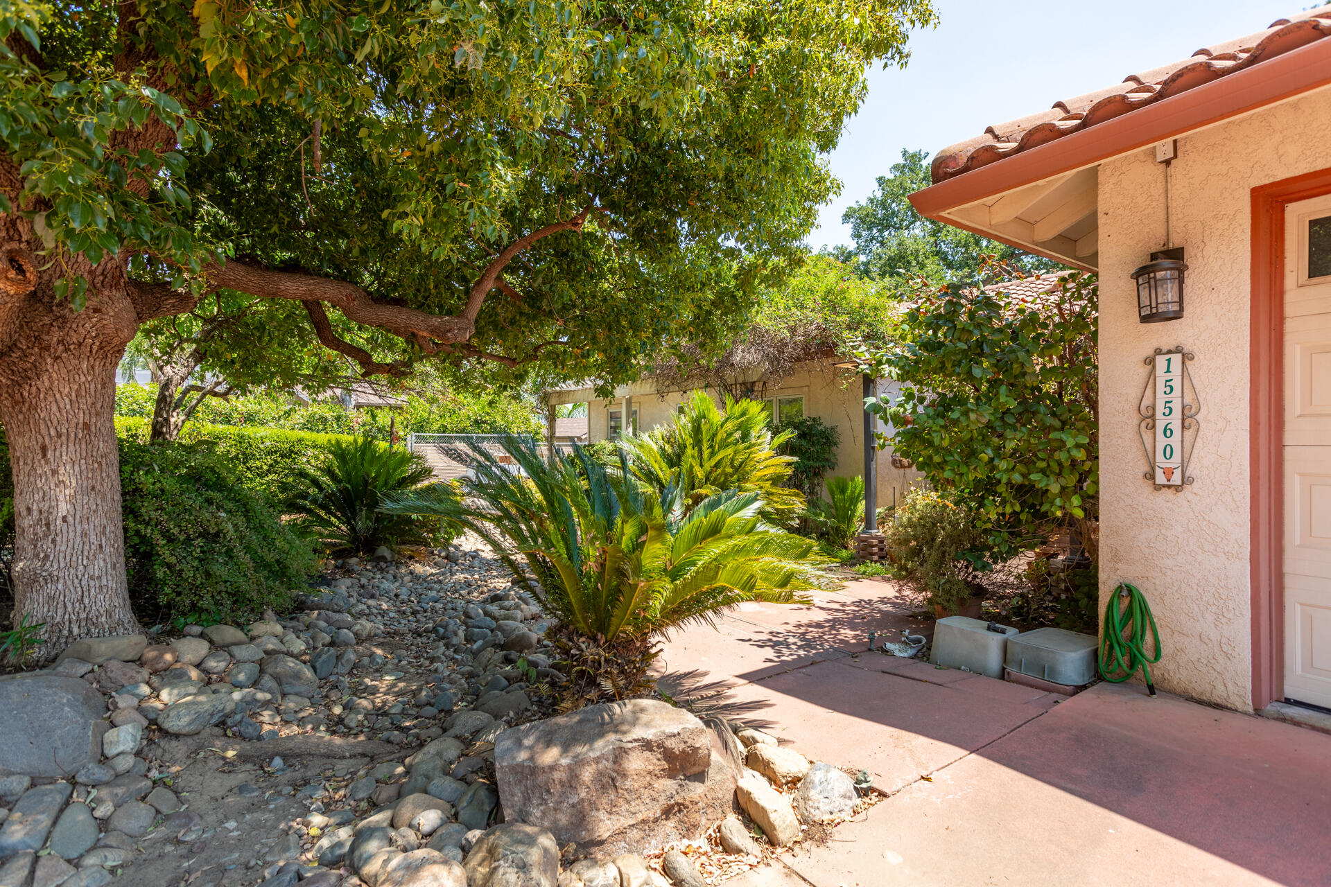 property viewer photo 39