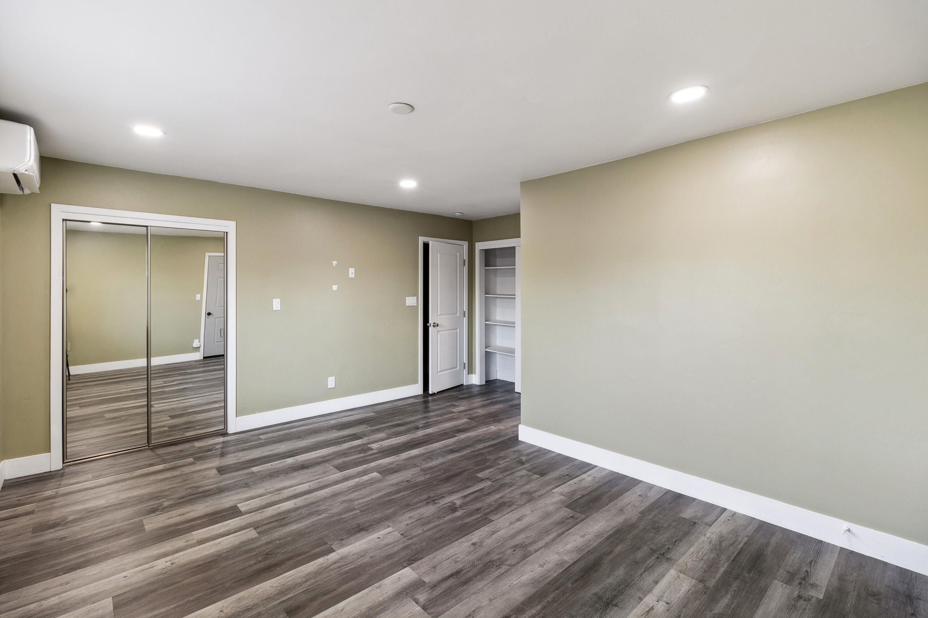 property viewer photo 20