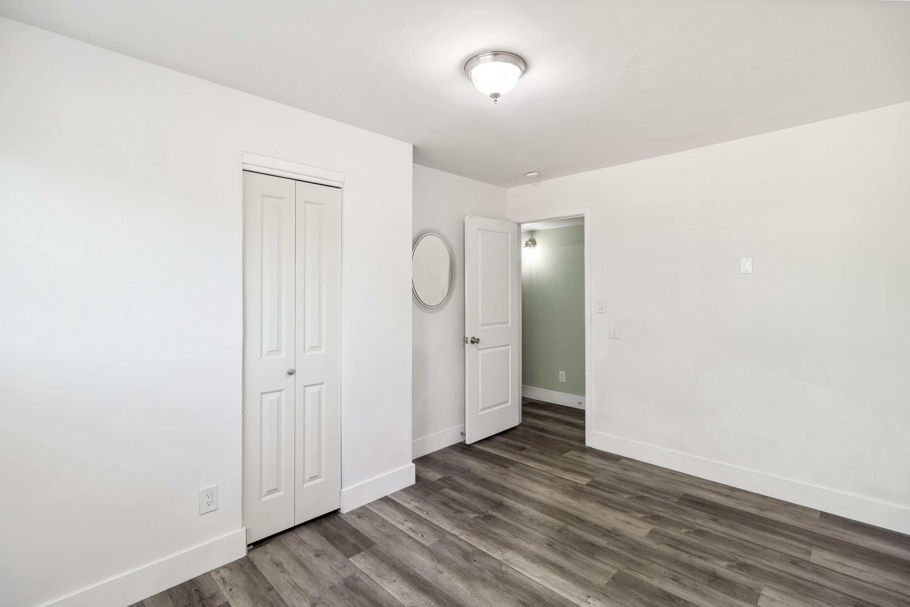 property viewer photo 26