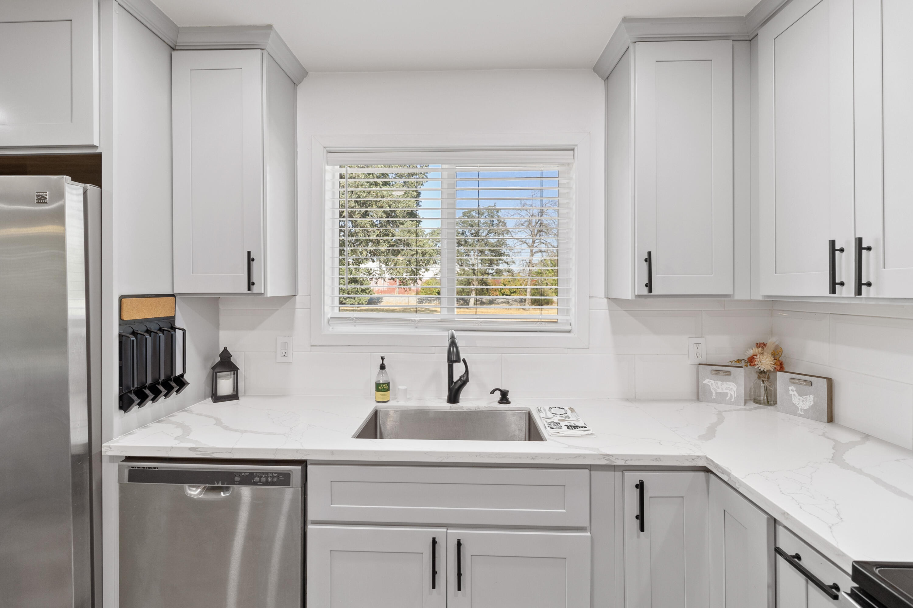 property viewer photo 5