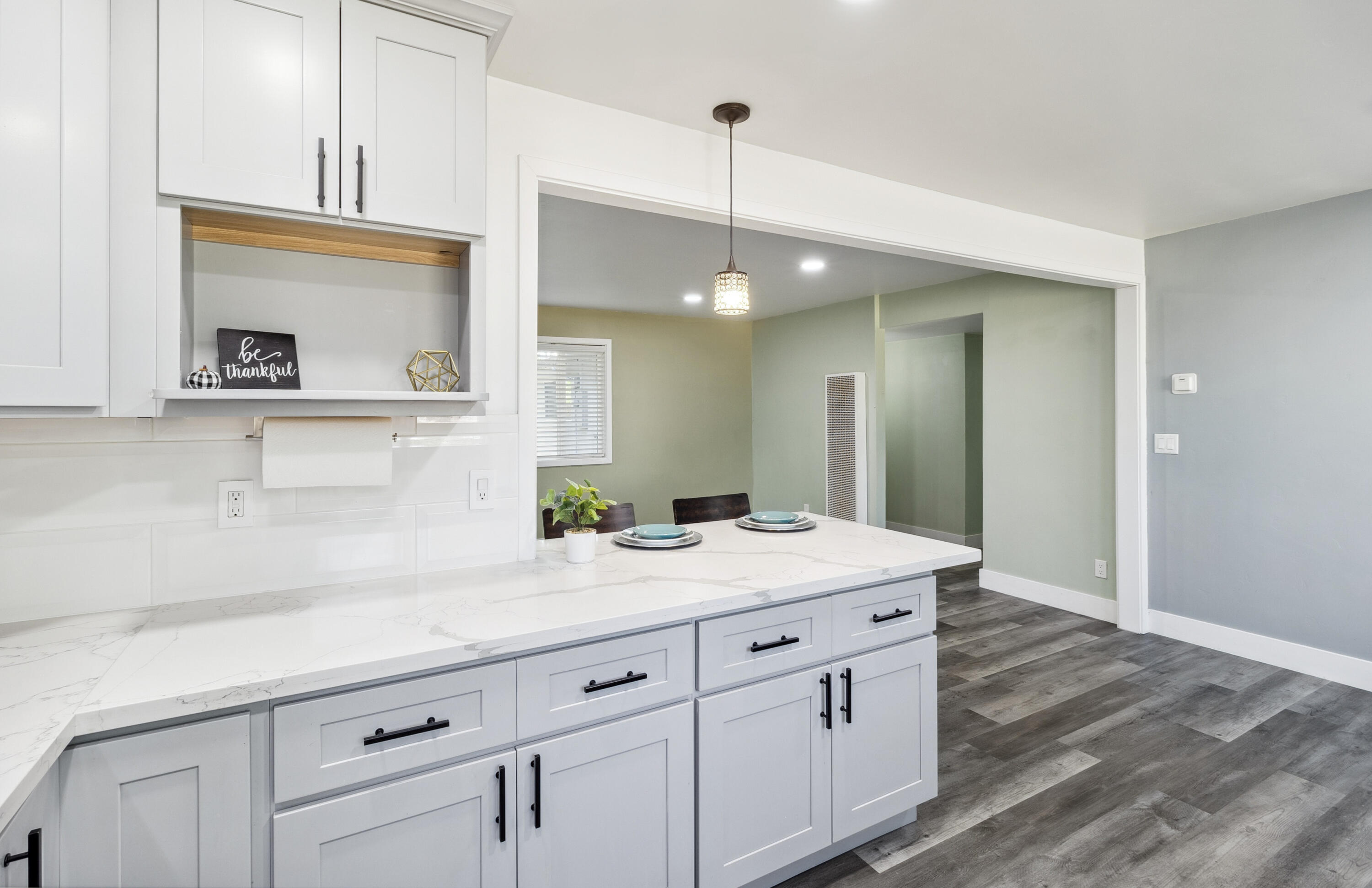 property viewer photo 6