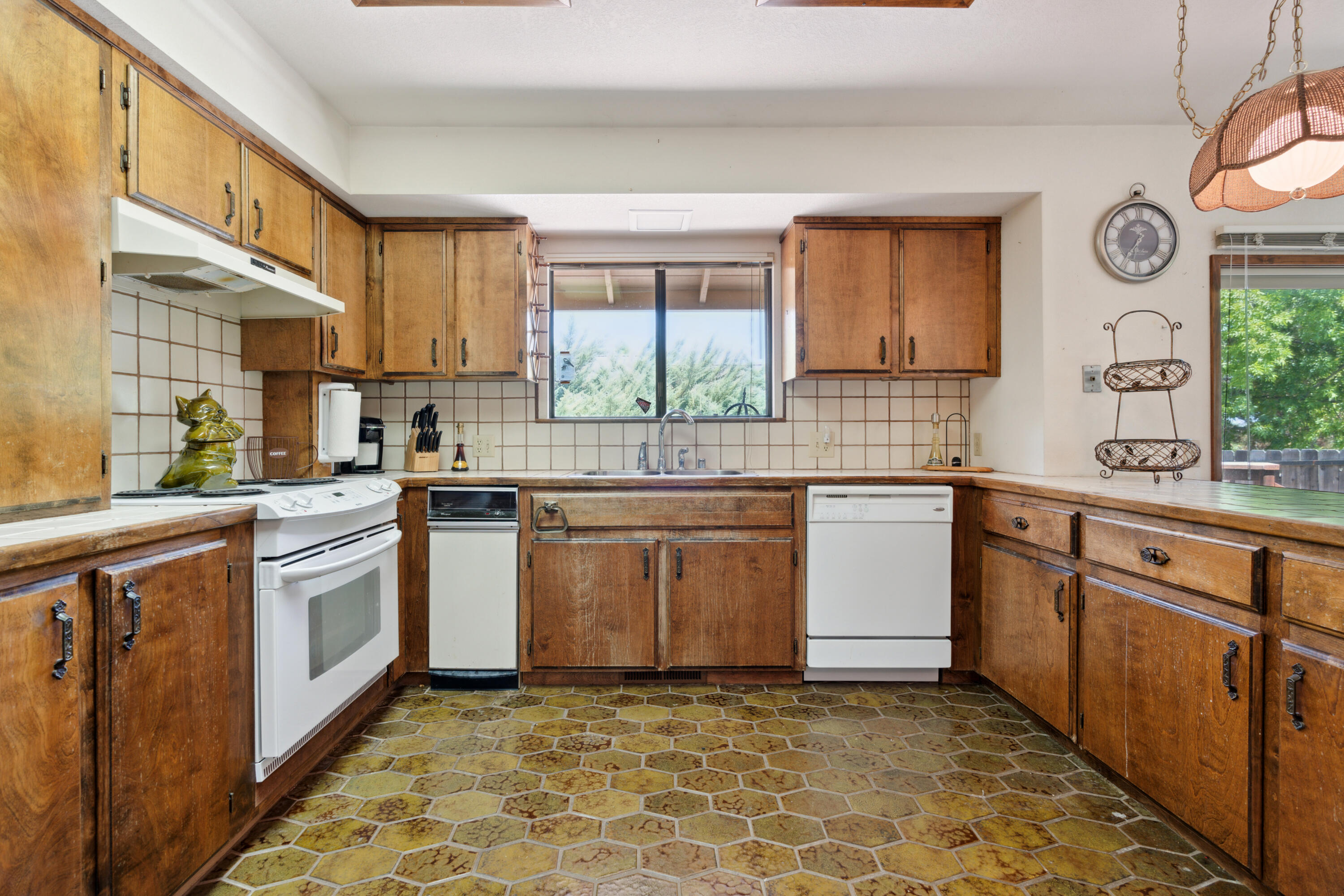 property viewer photo 2