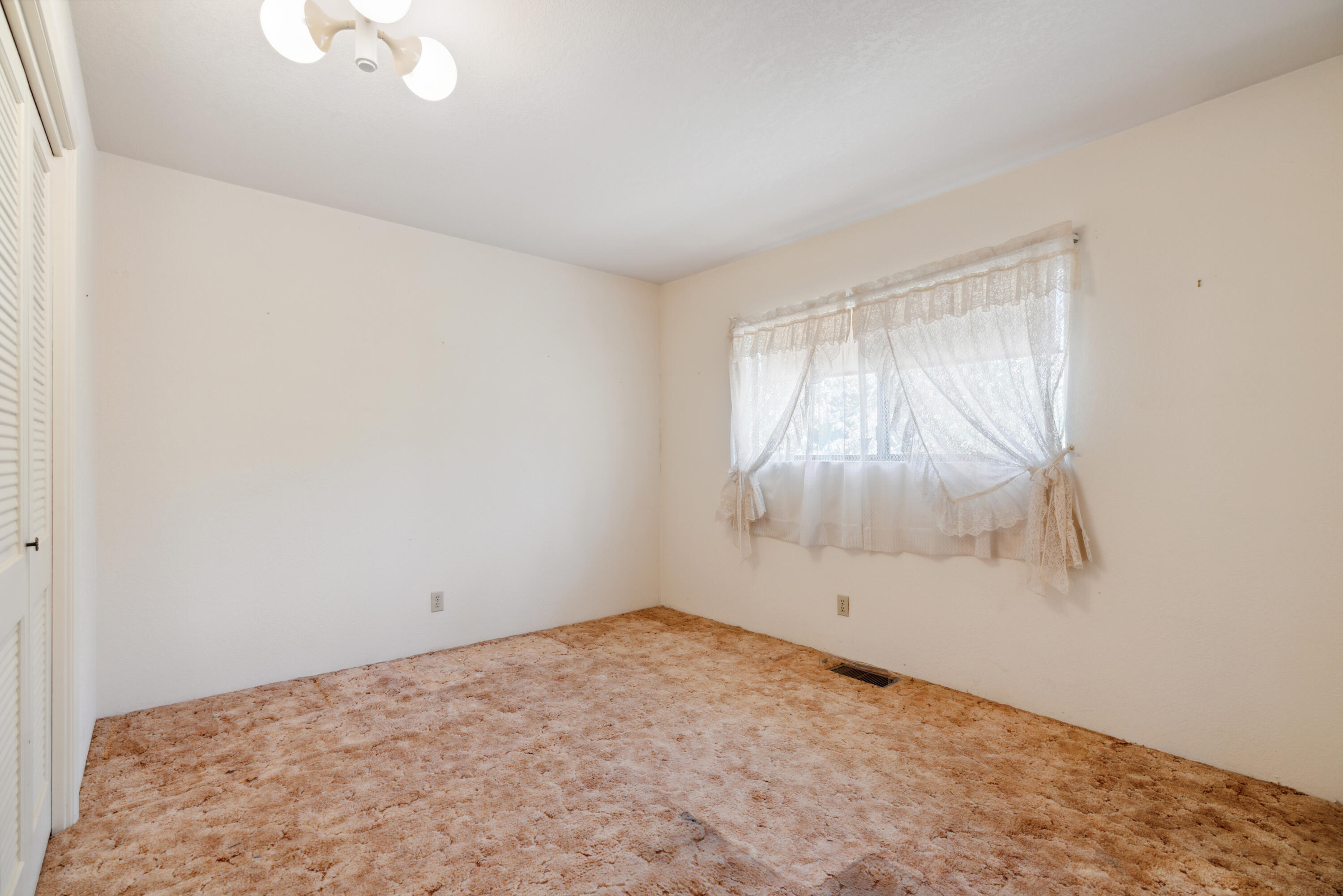 property viewer photo 21