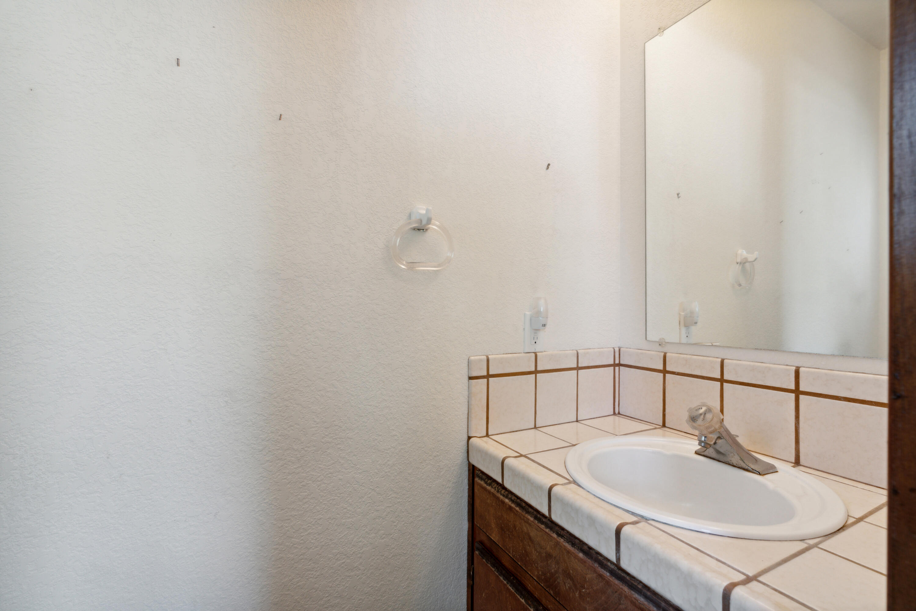 property viewer photo 23