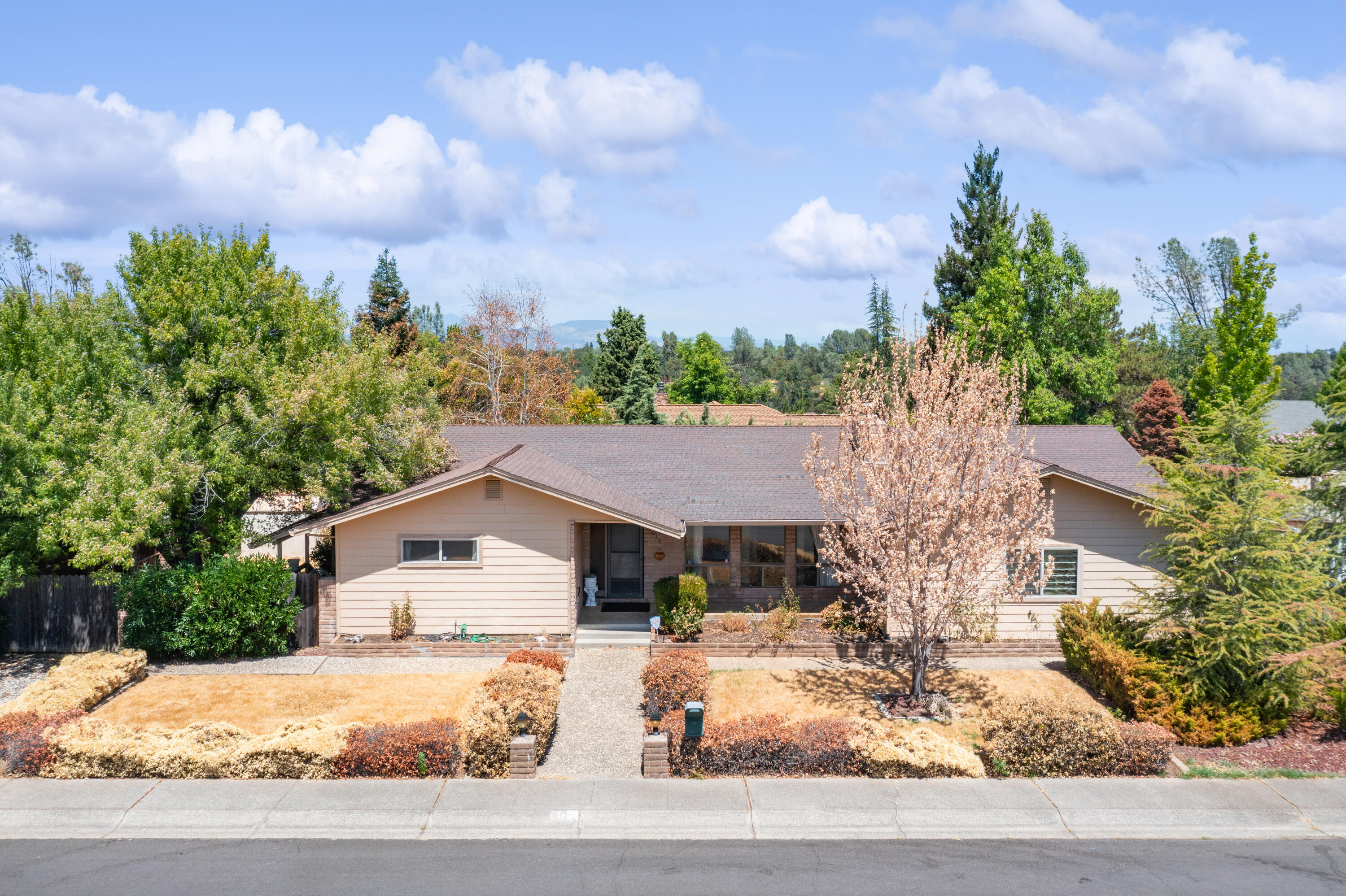 property viewer photo 25