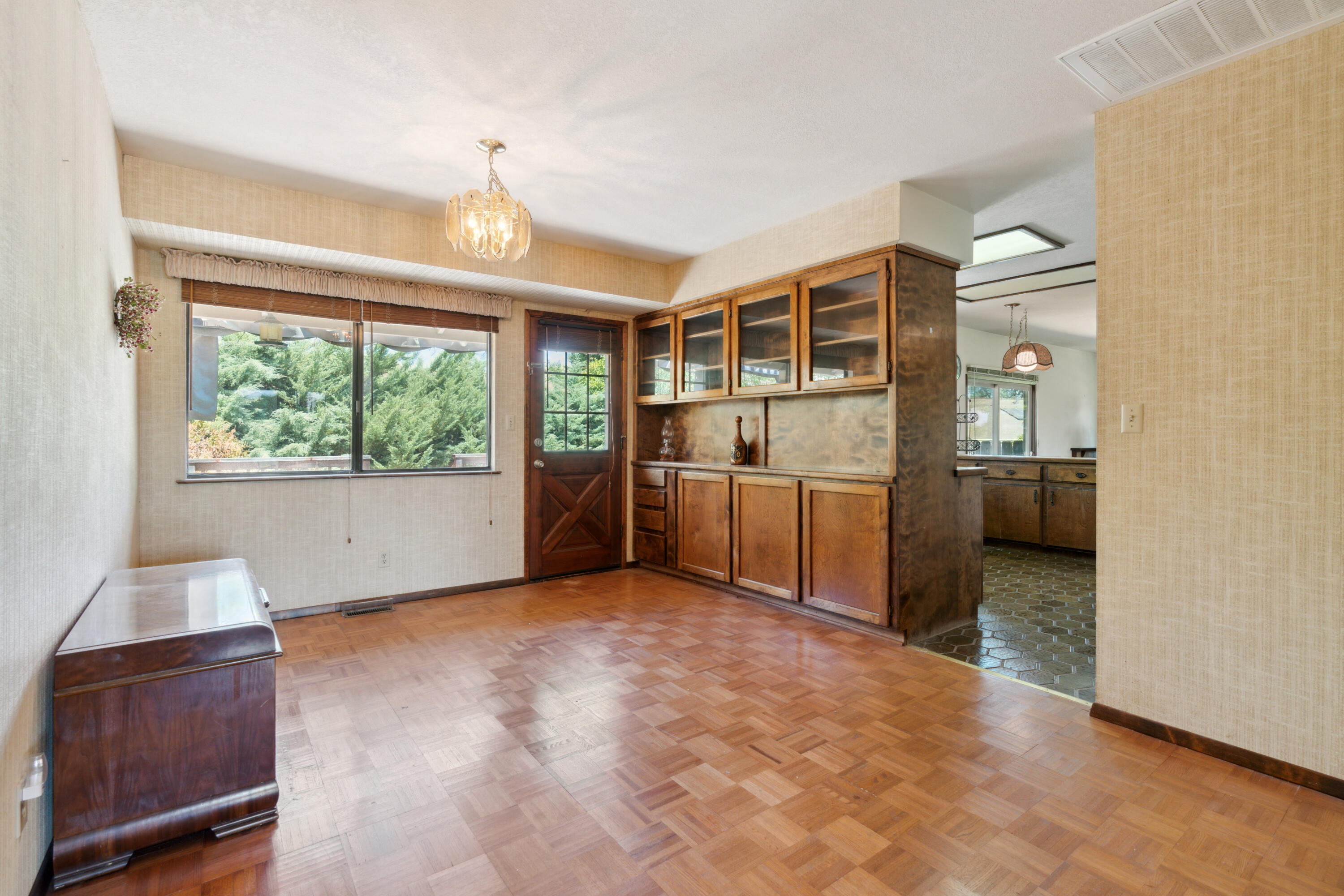property viewer photo 9