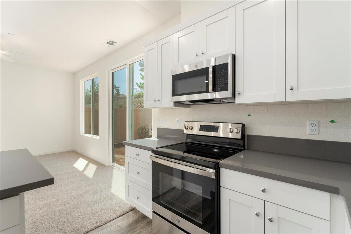 property viewer photo 11
