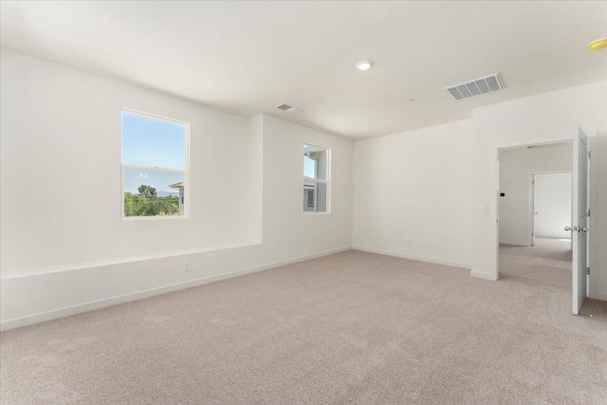 property viewer photo 15