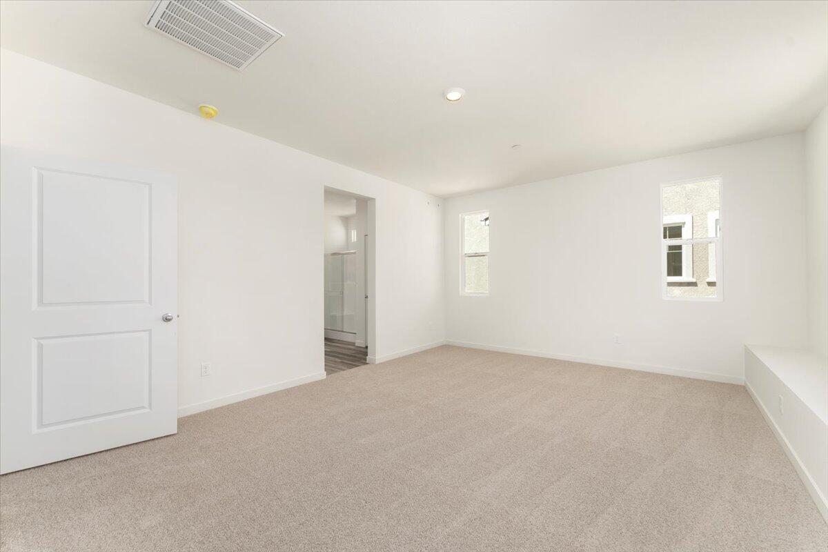 property viewer photo 19