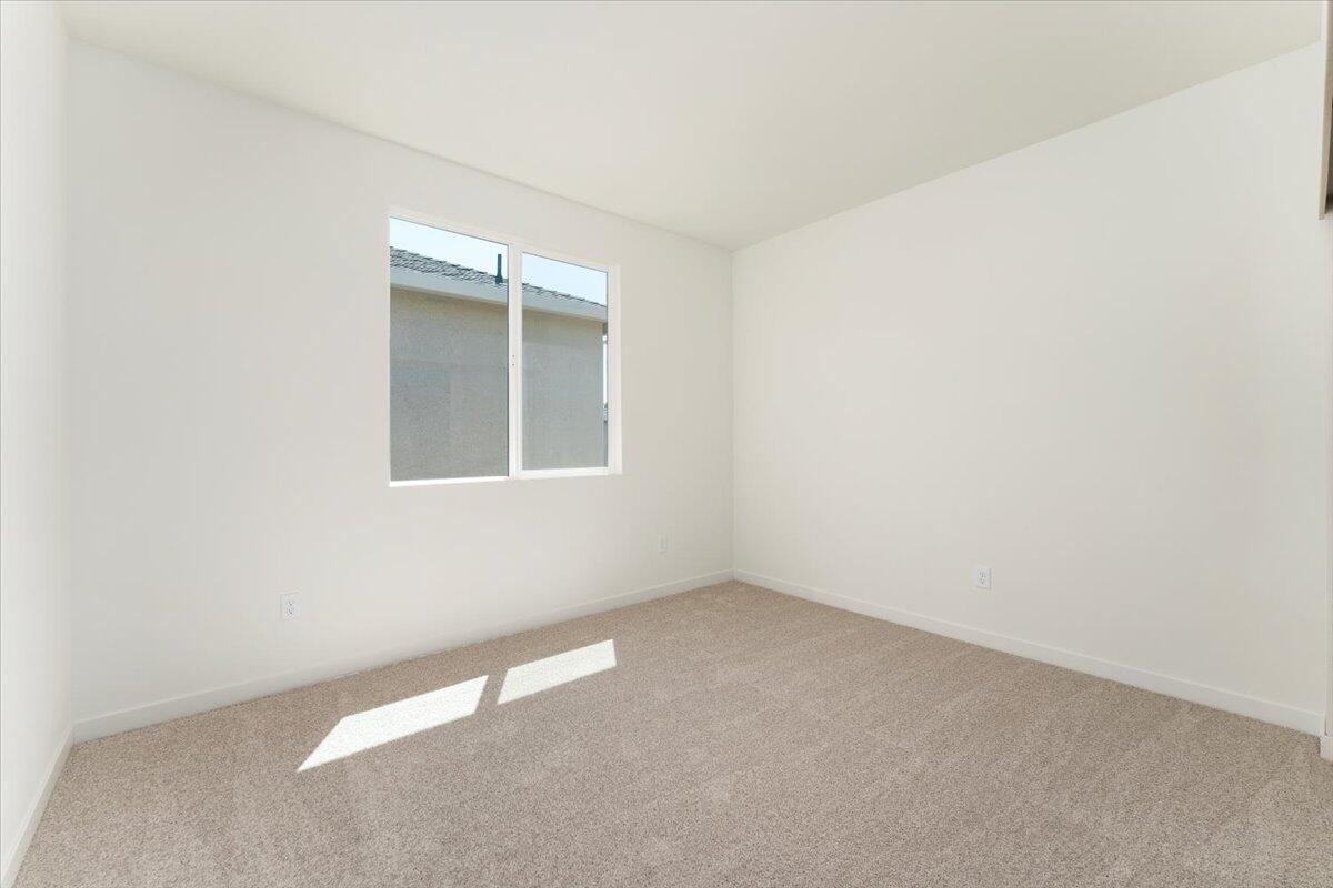 property viewer photo 25