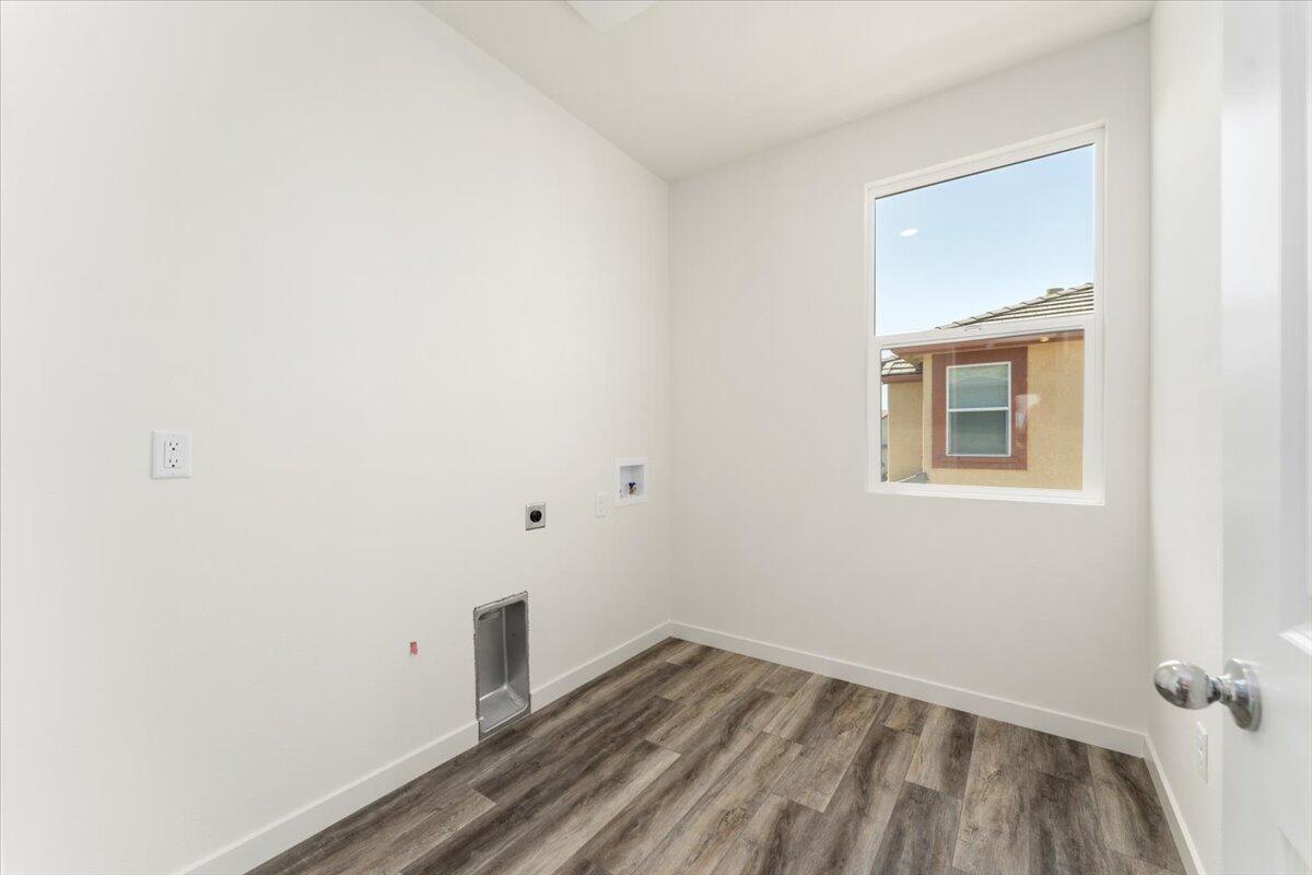 property viewer photo 31