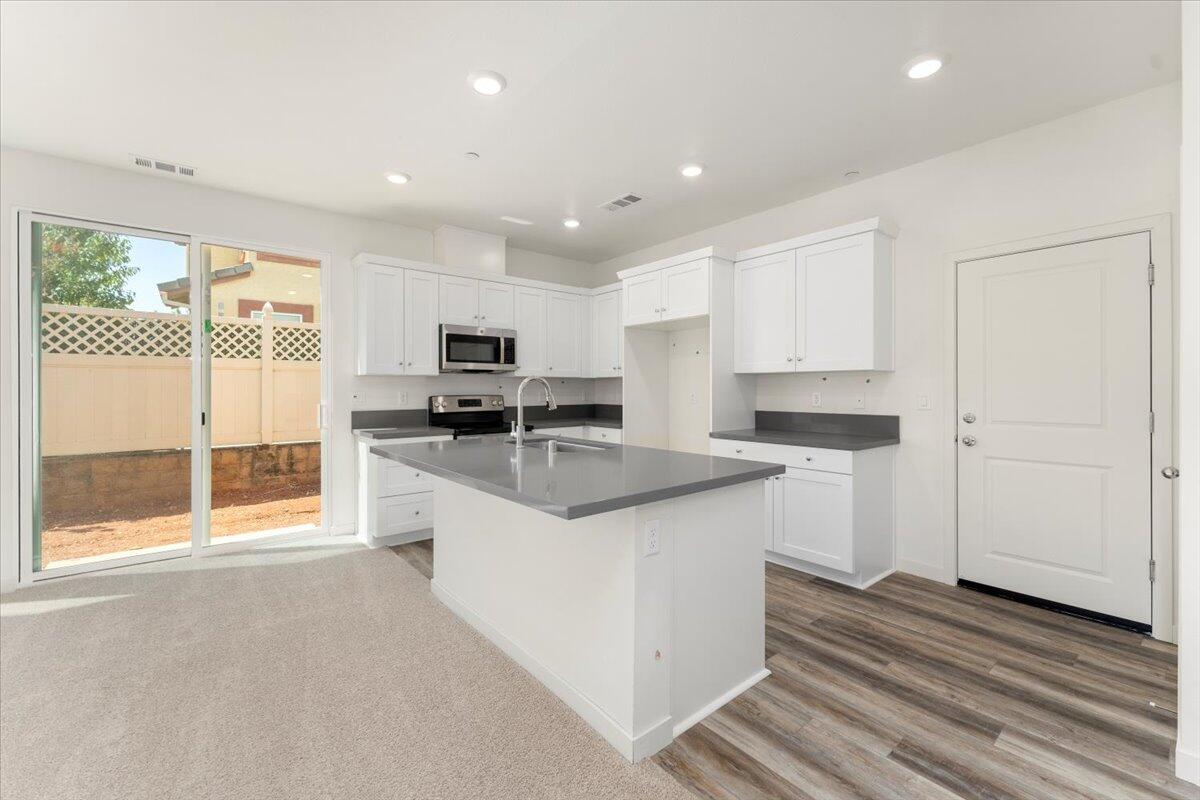 property viewer photo 8