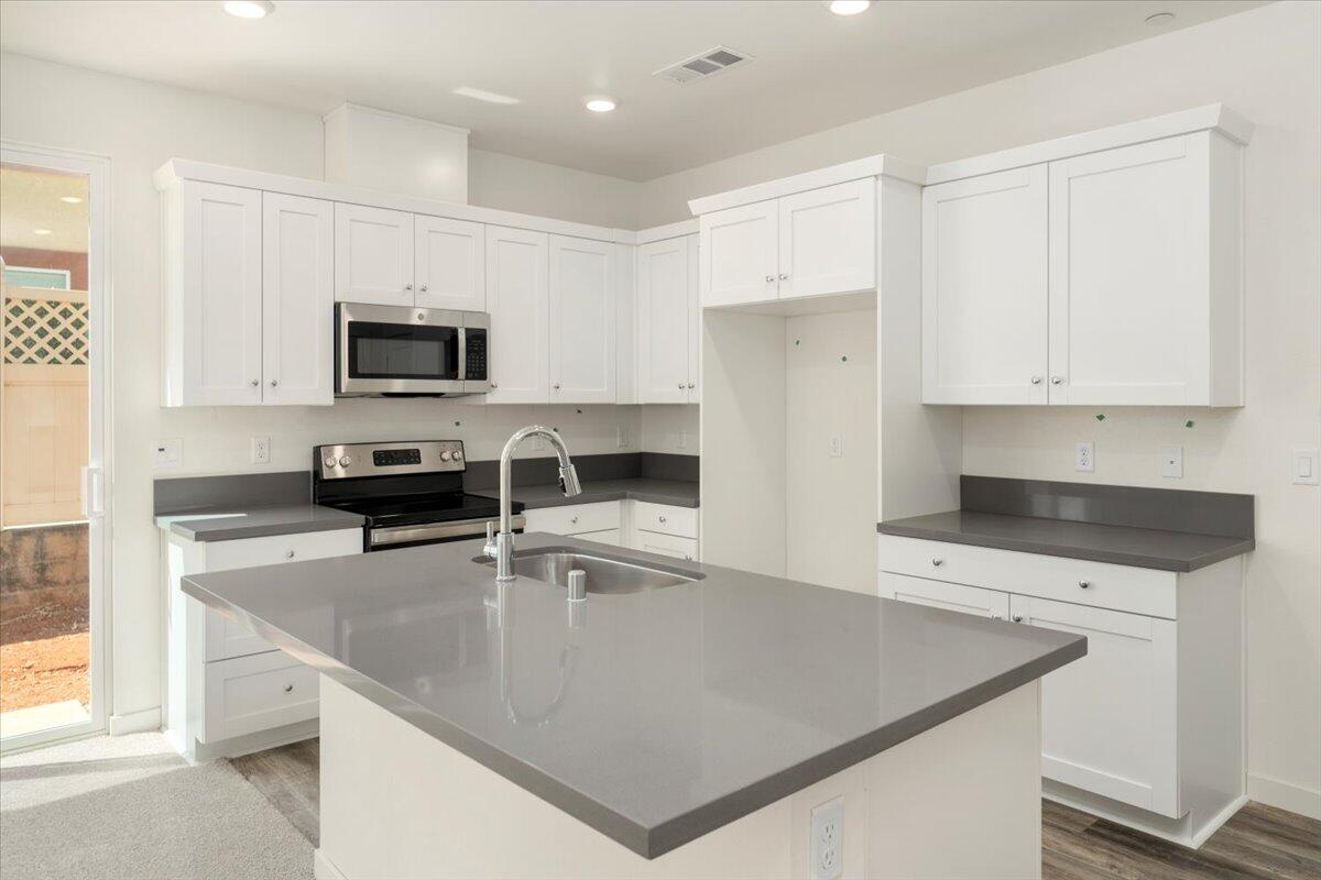 property viewer photo 9