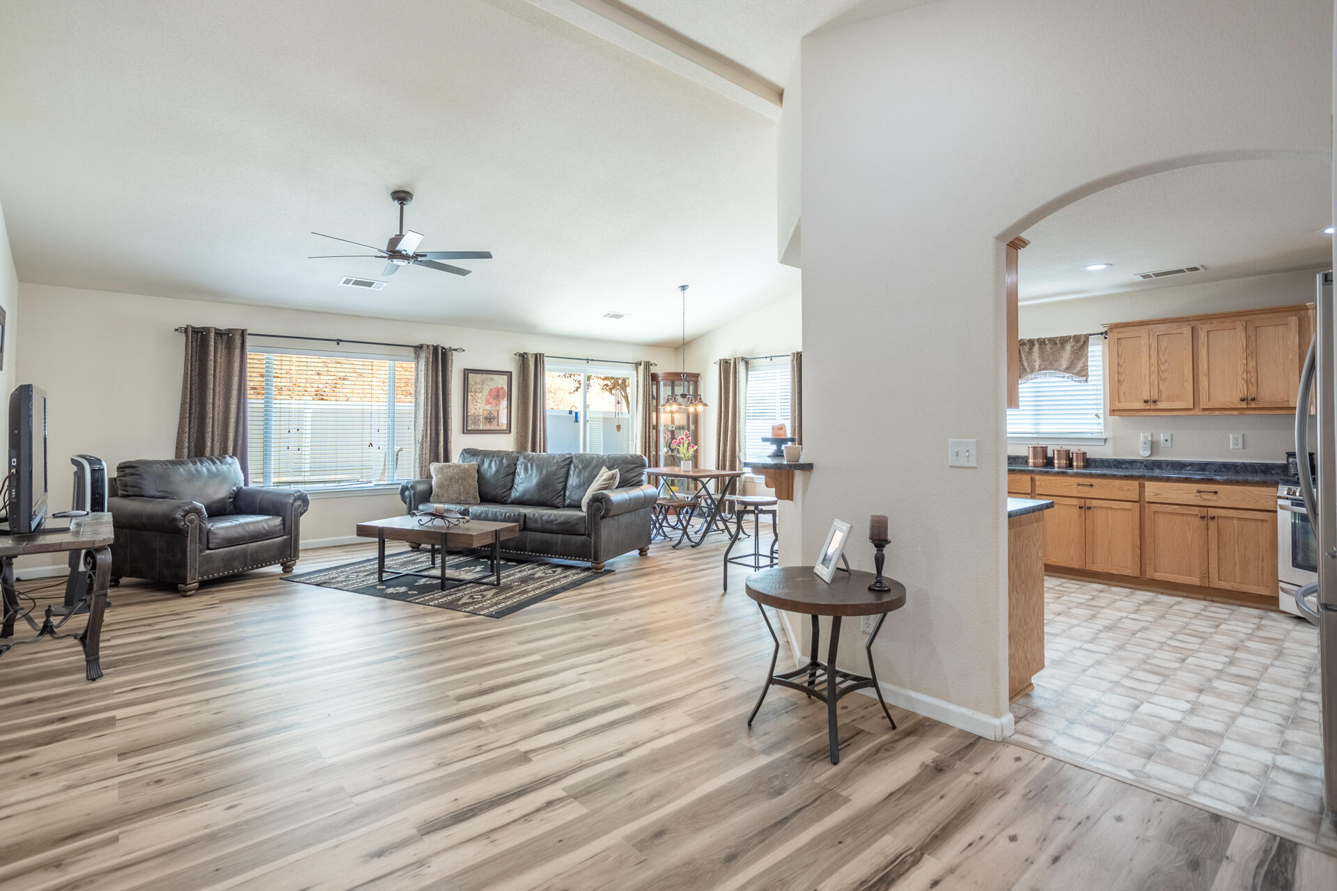 property viewer photo 1