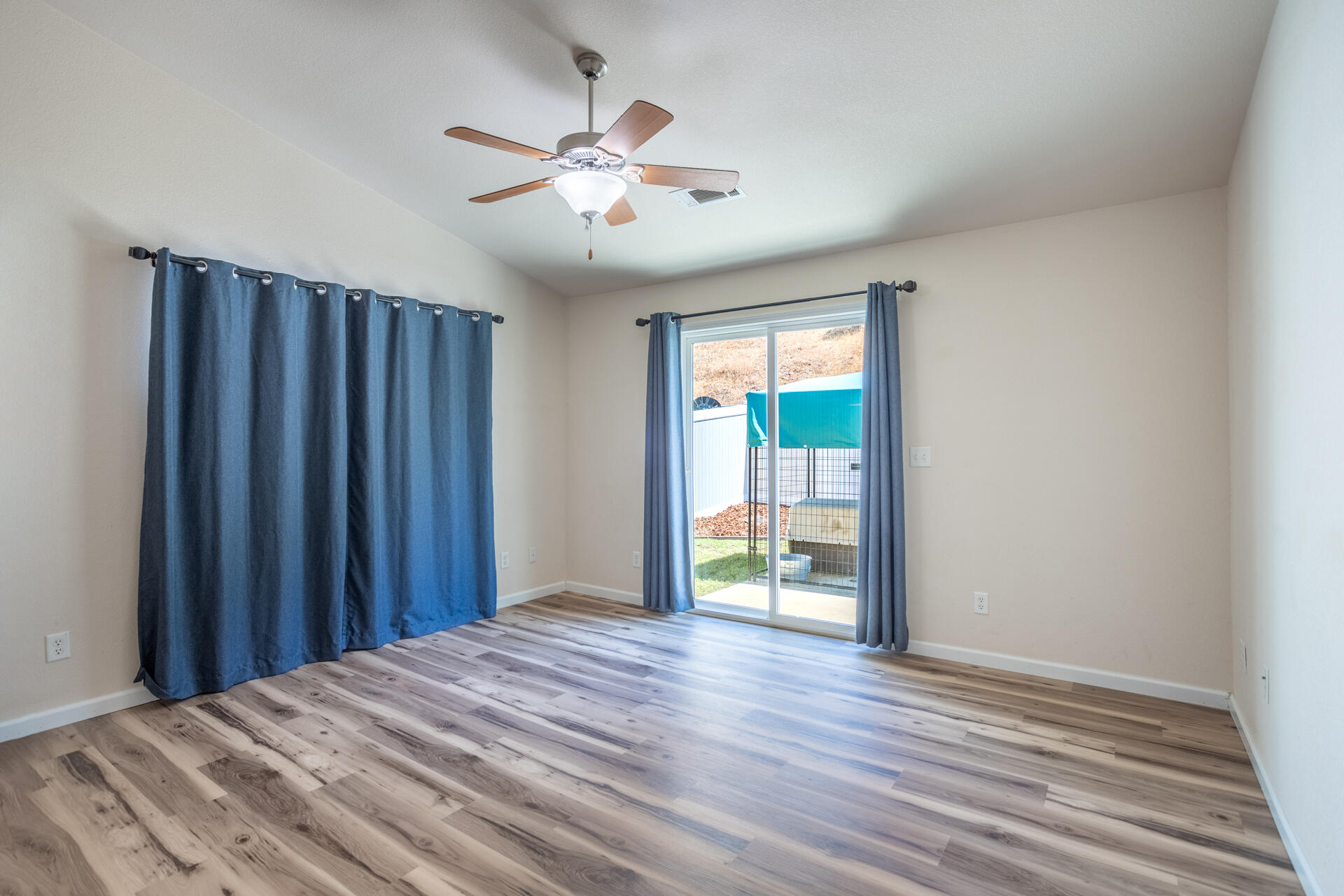 property viewer photo 13