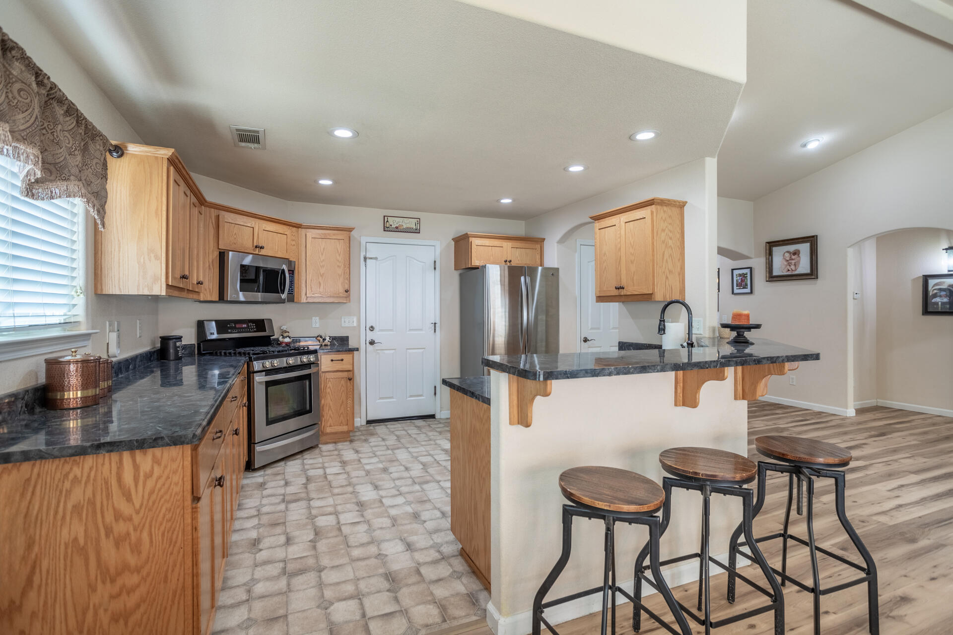 property viewer photo 6
