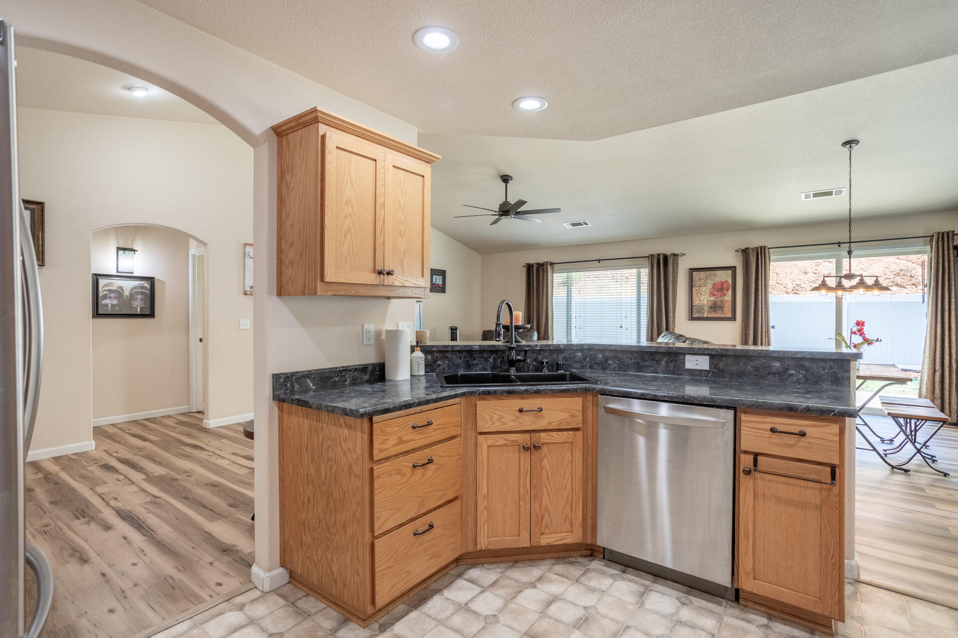 property viewer photo 9