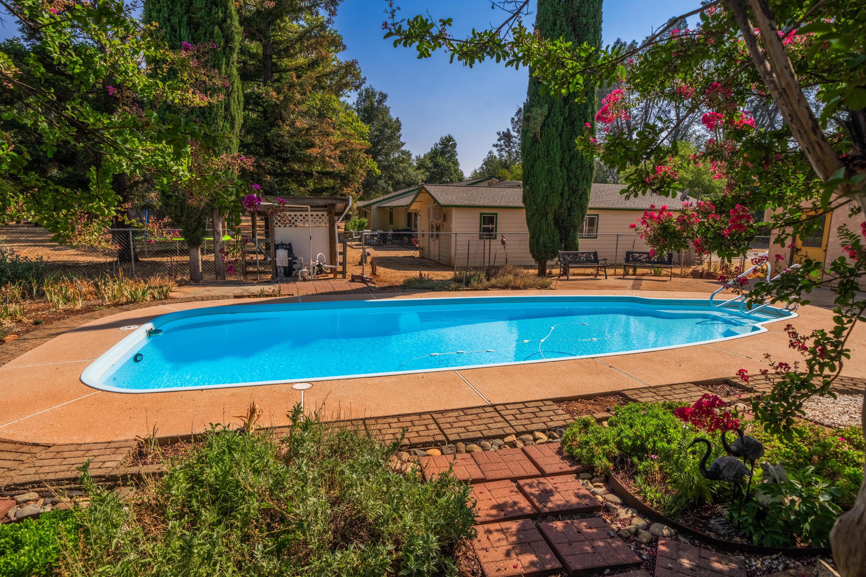 property viewer photo 1