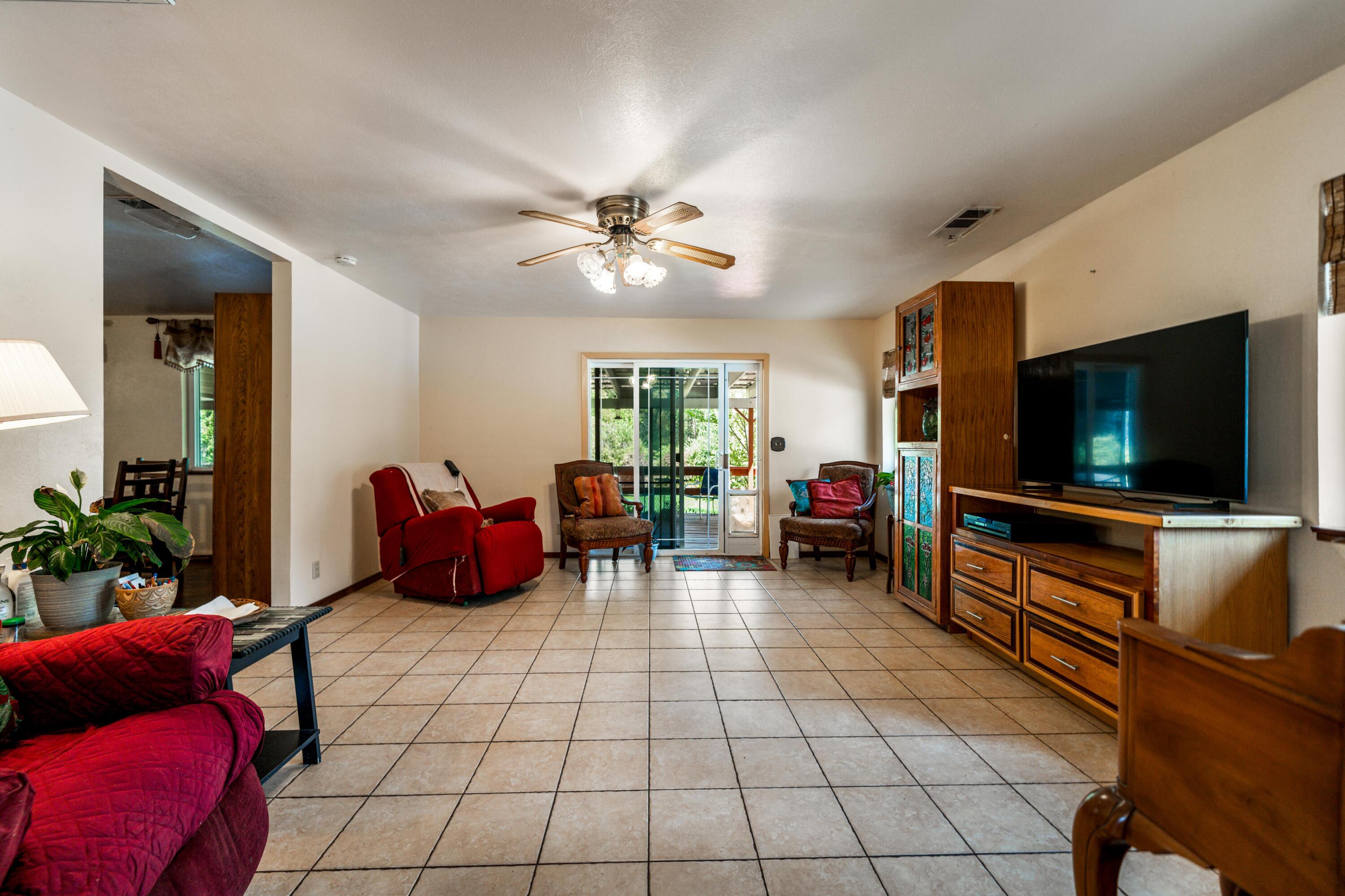 property viewer photo 14