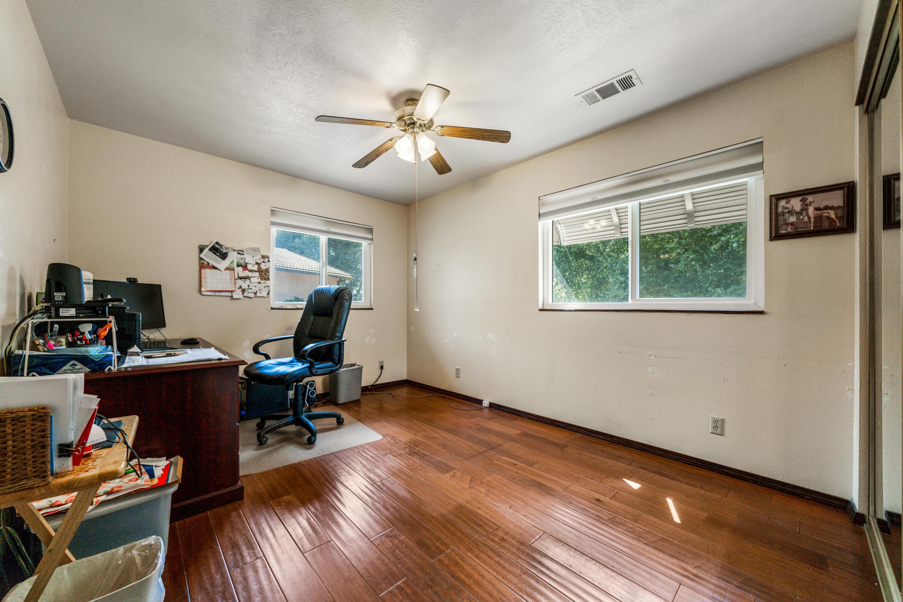 property viewer photo 25