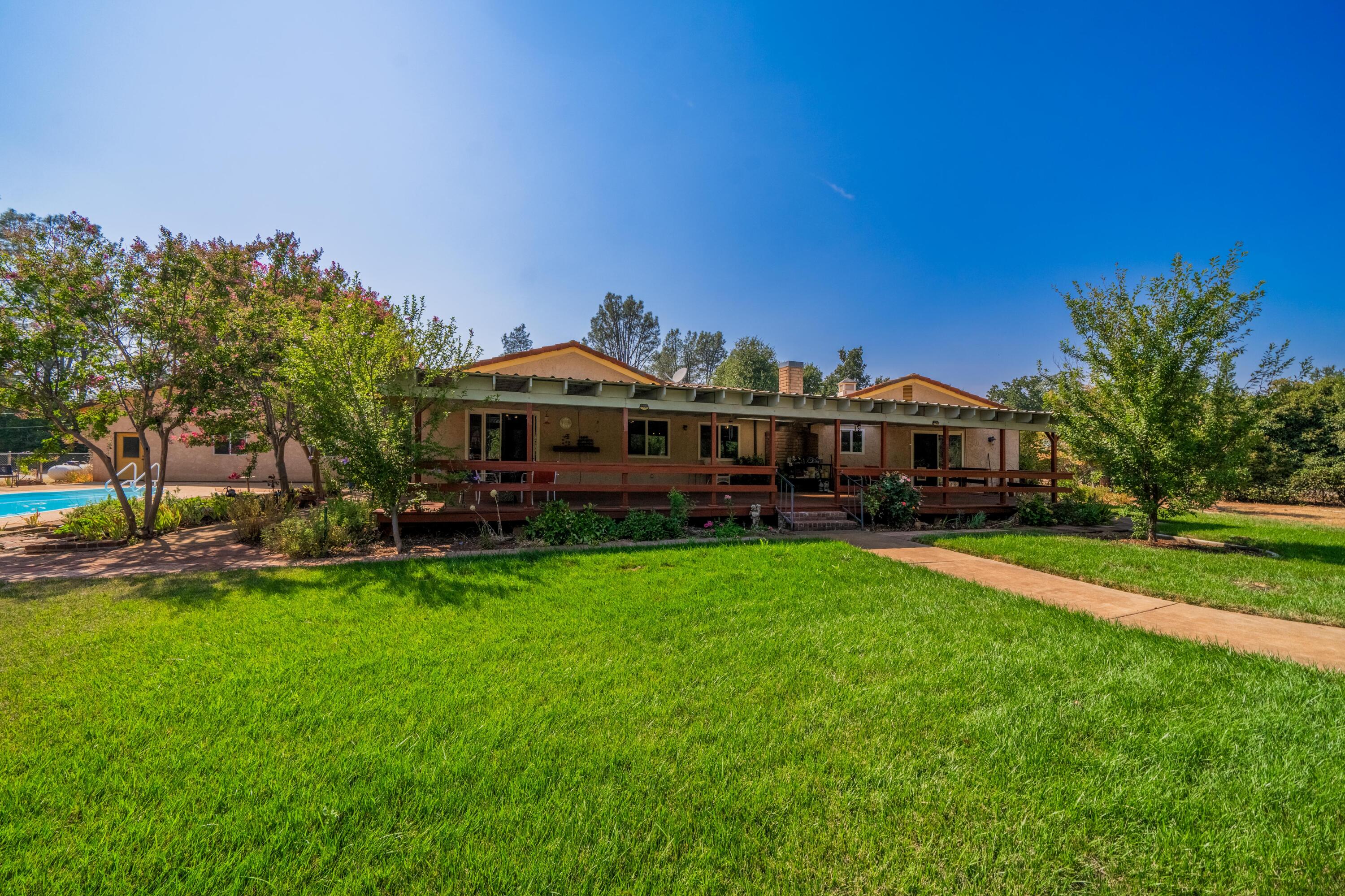 property viewer photo 3