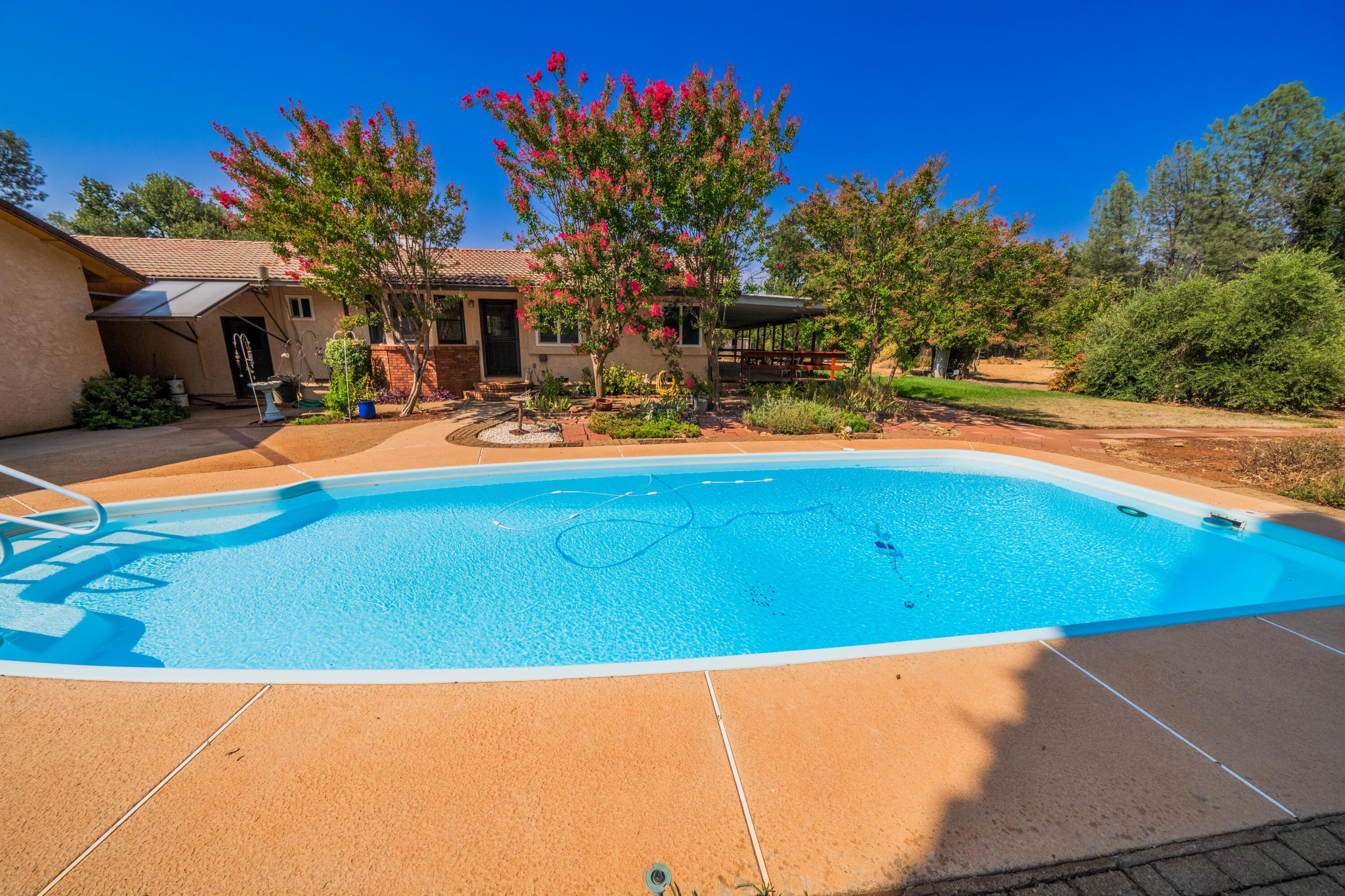 property viewer photo 30
