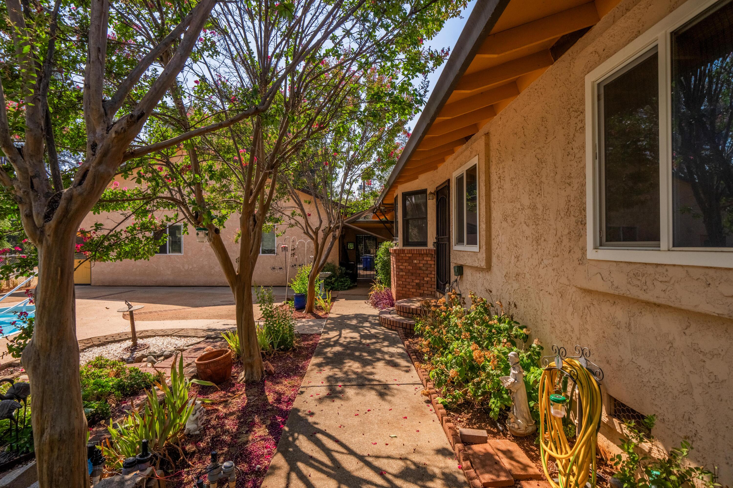 property viewer photo 32