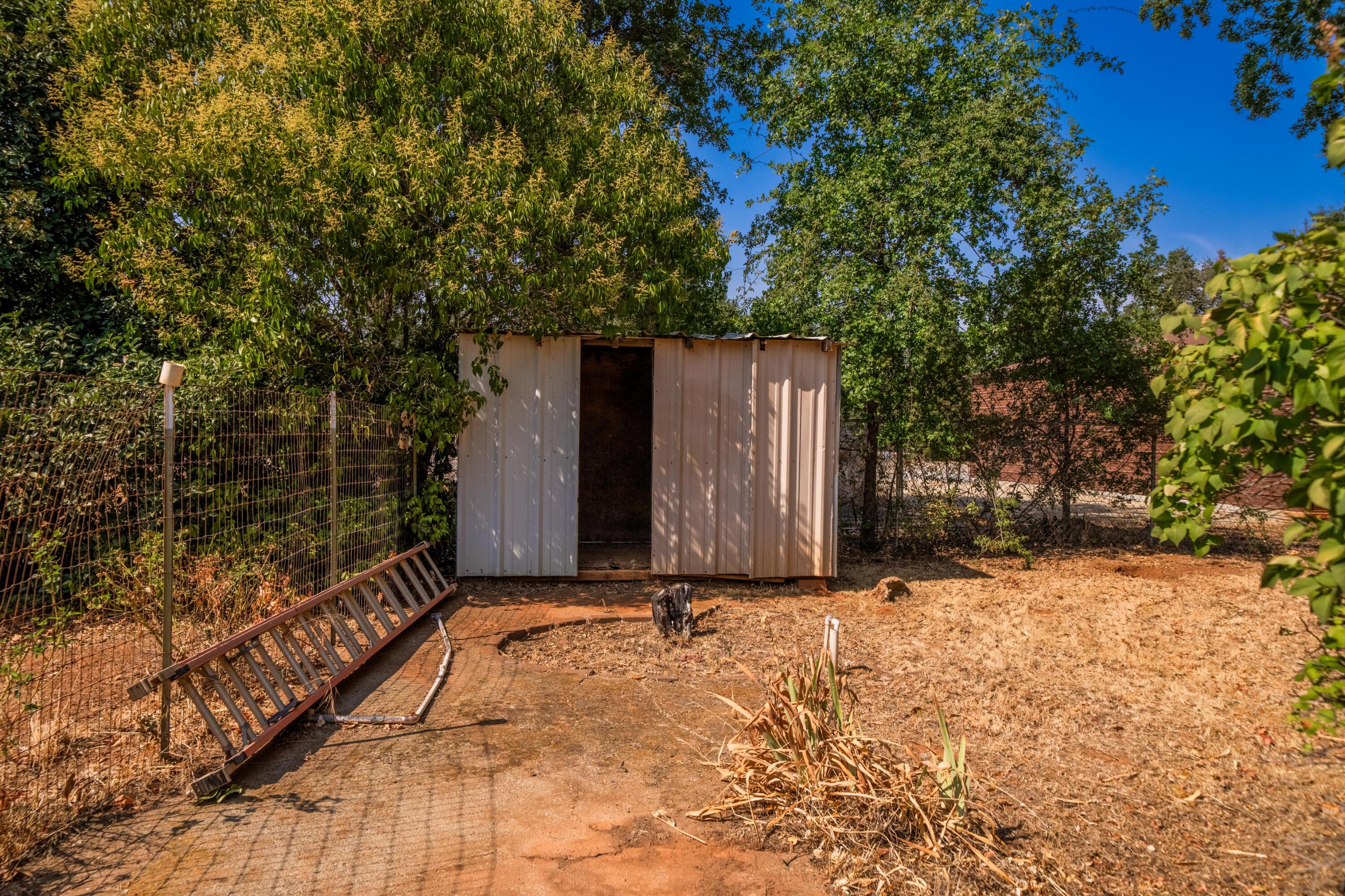 property viewer photo 45
