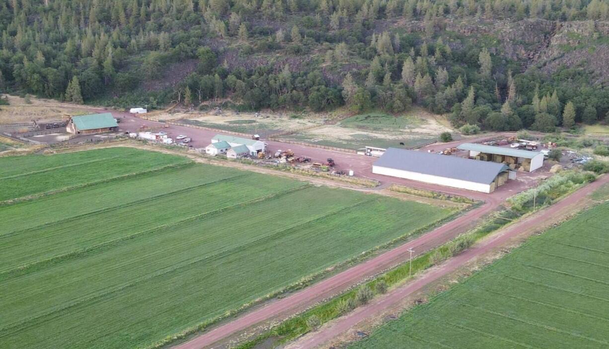 main property photo 16