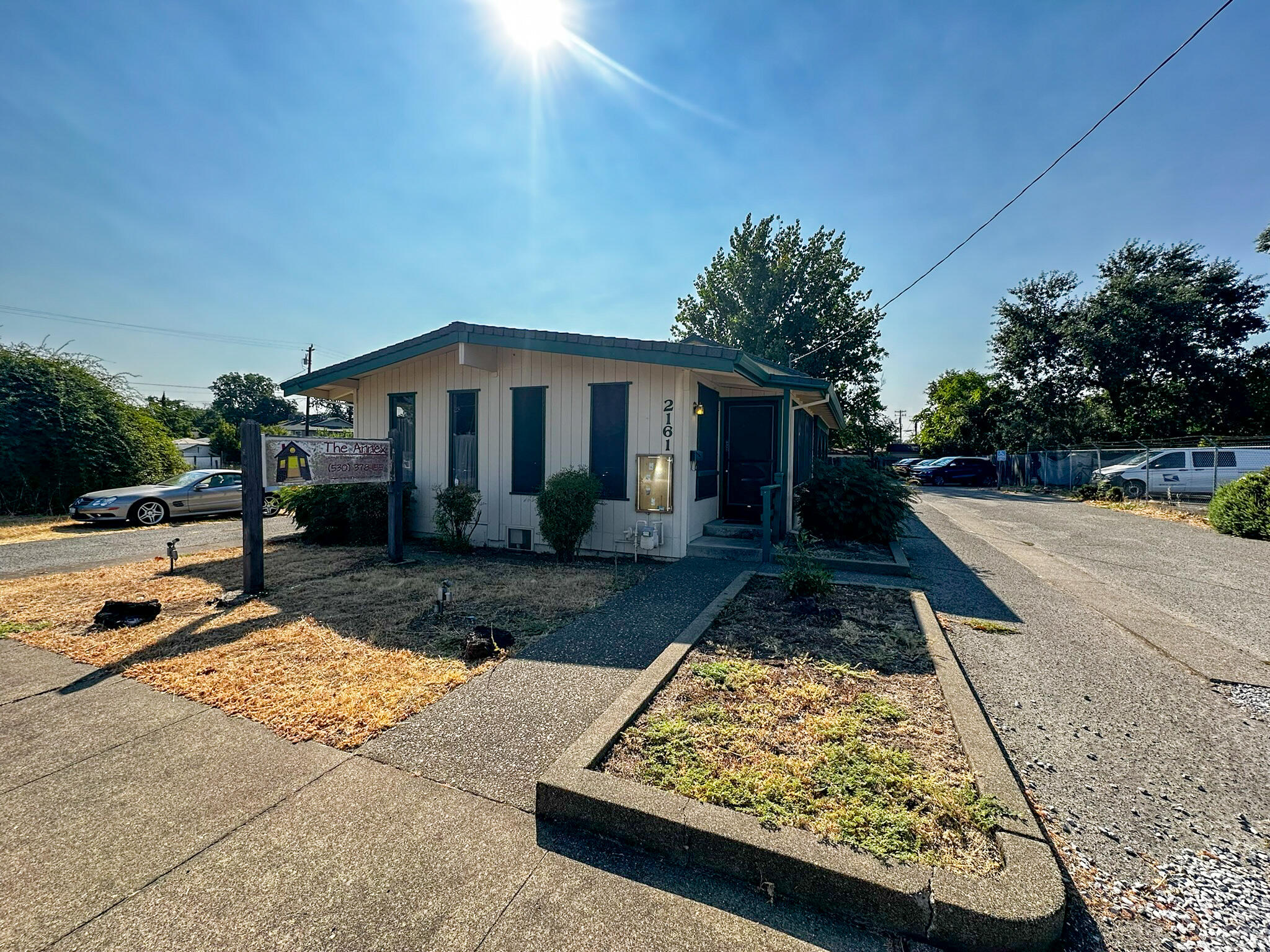 property viewer photo 4