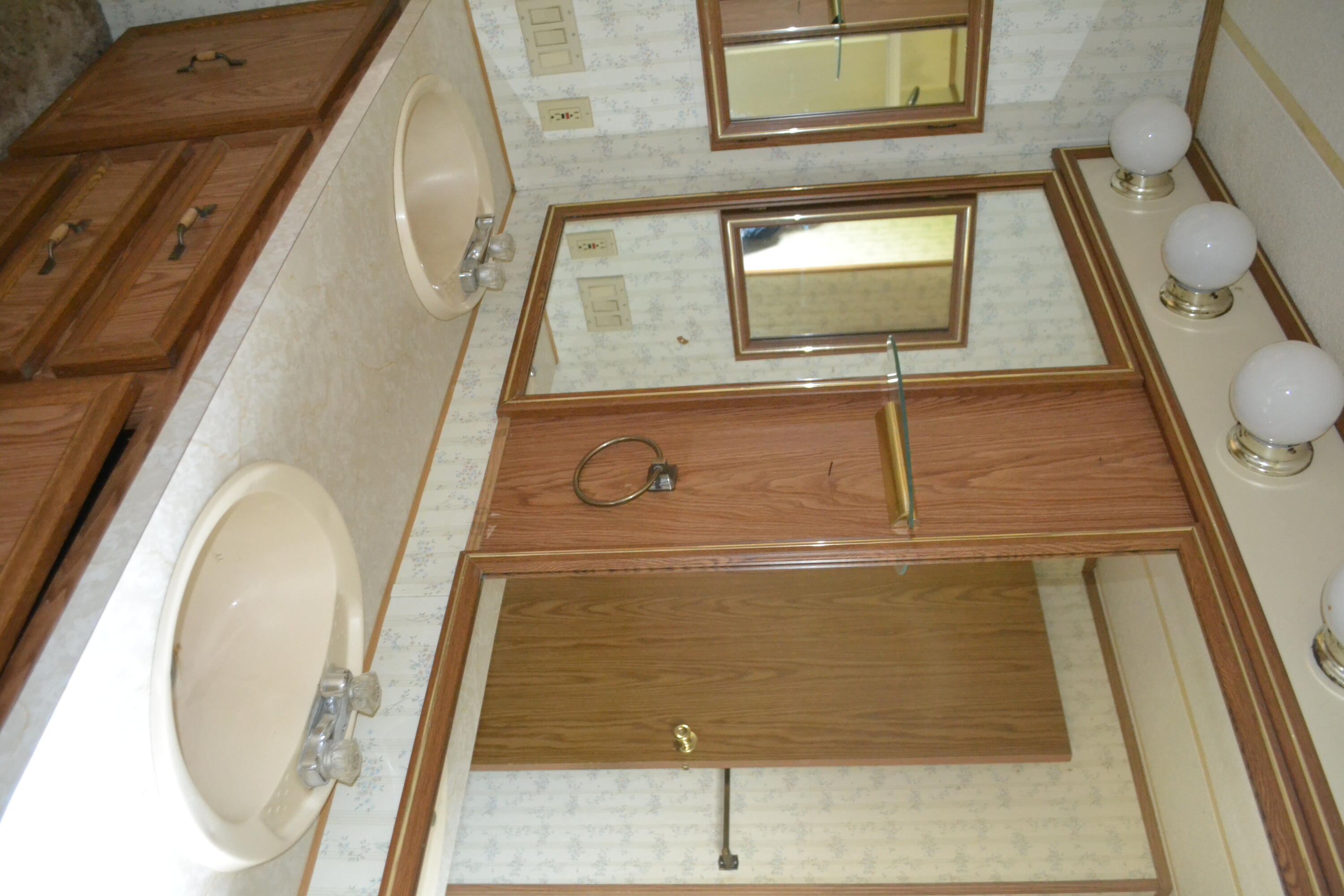 property viewer photo 15