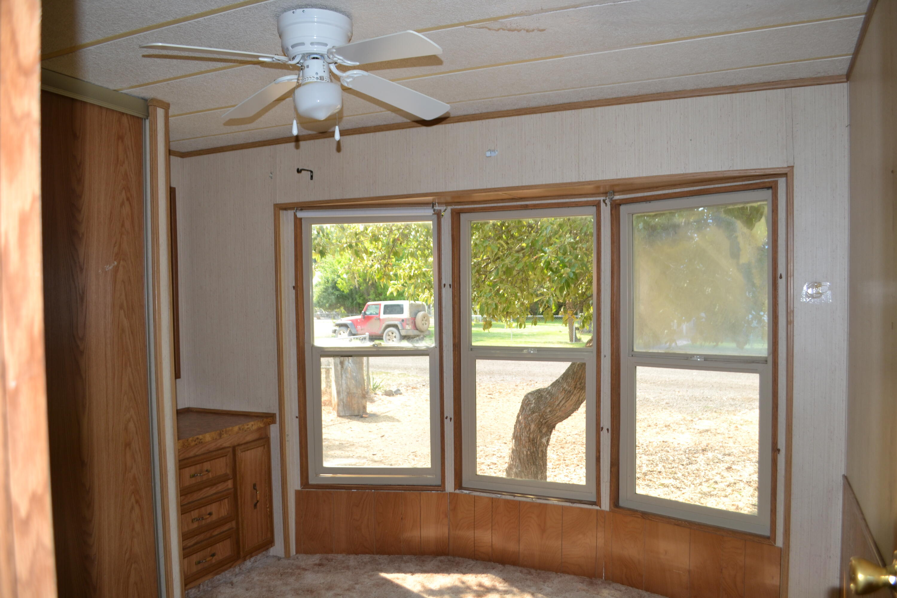 property viewer photo 16