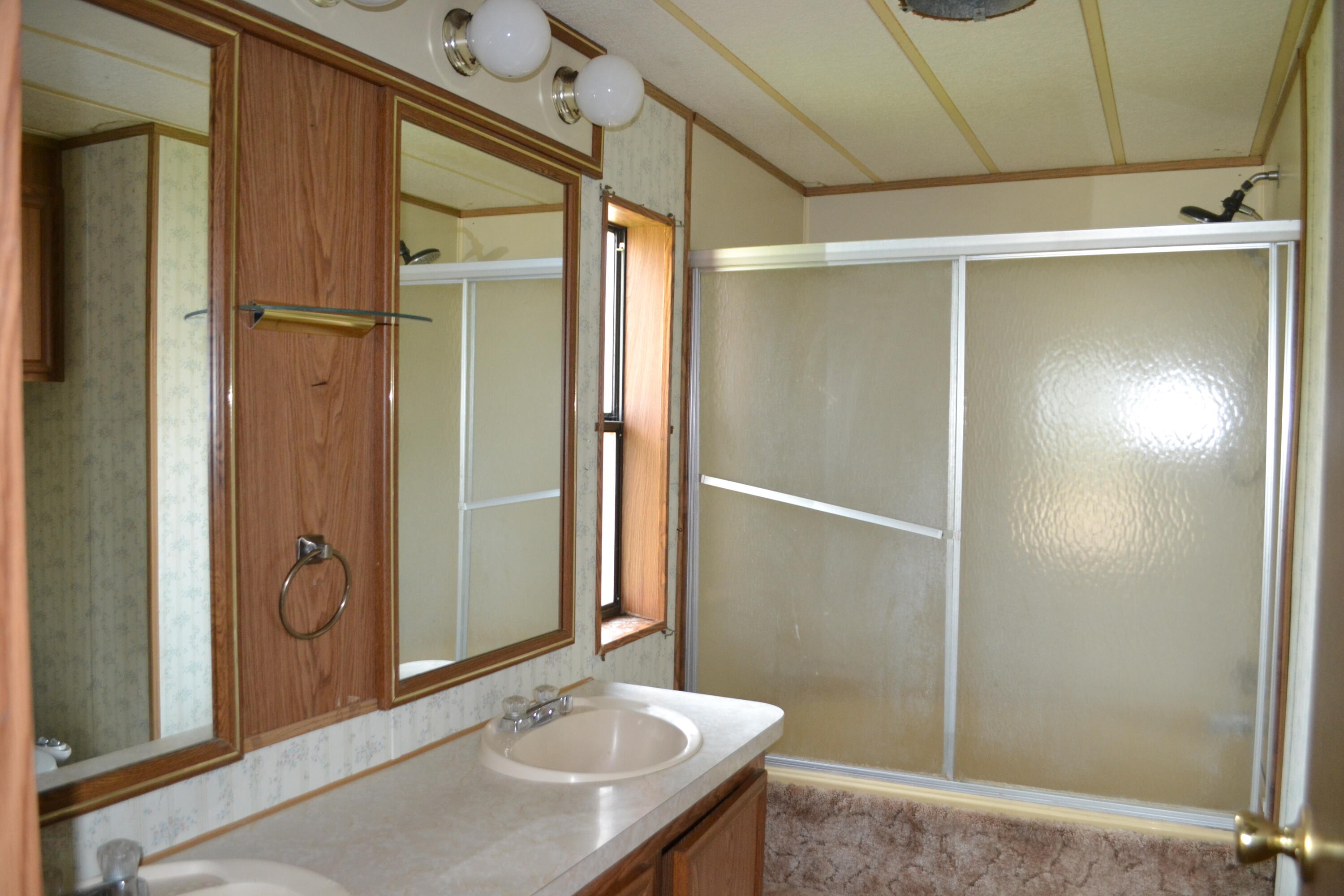property viewer photo 4
