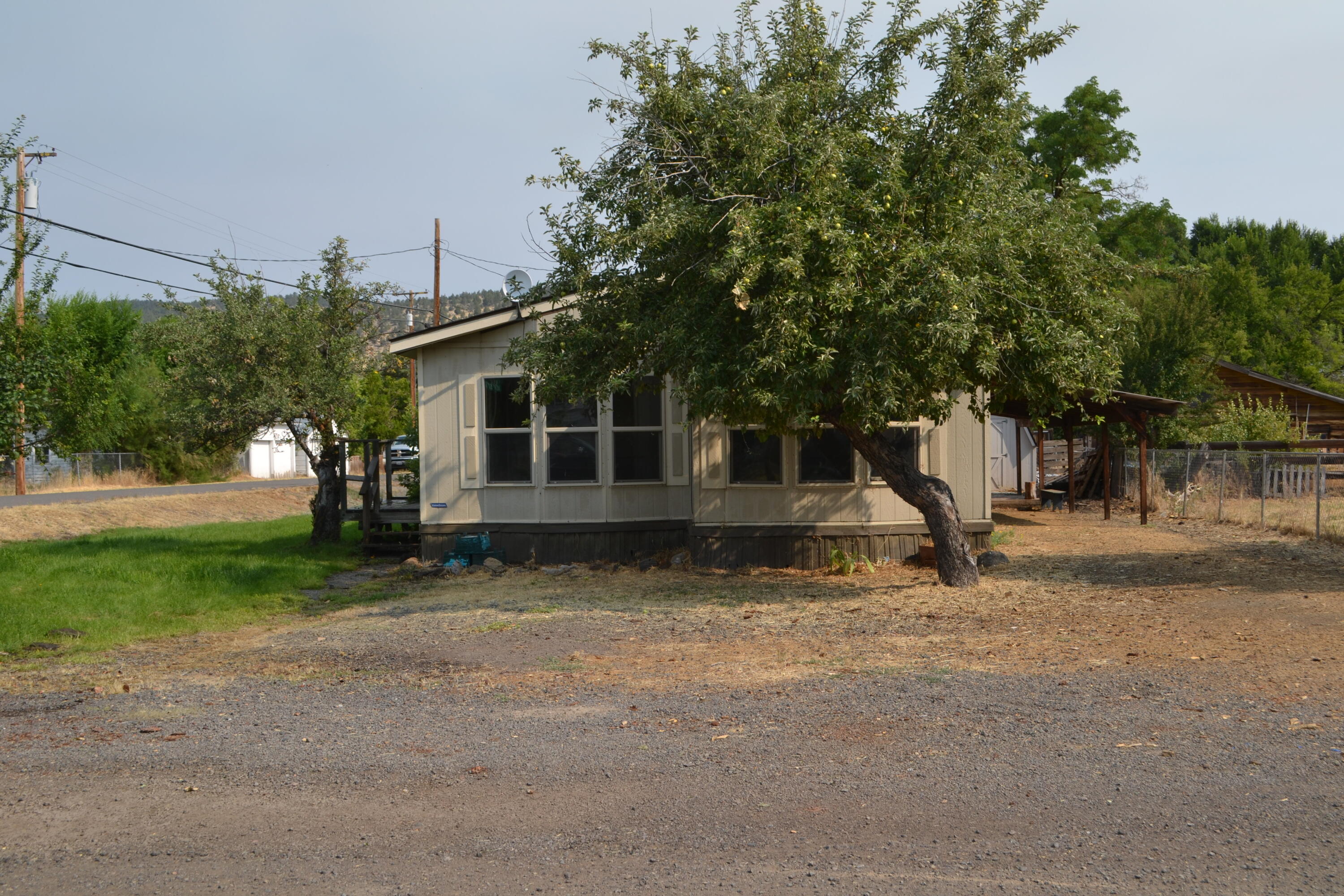 property viewer photo 8