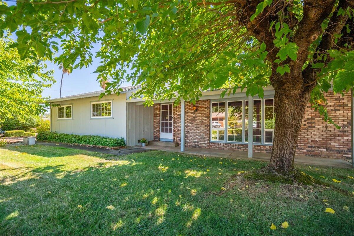 property viewer photo 1