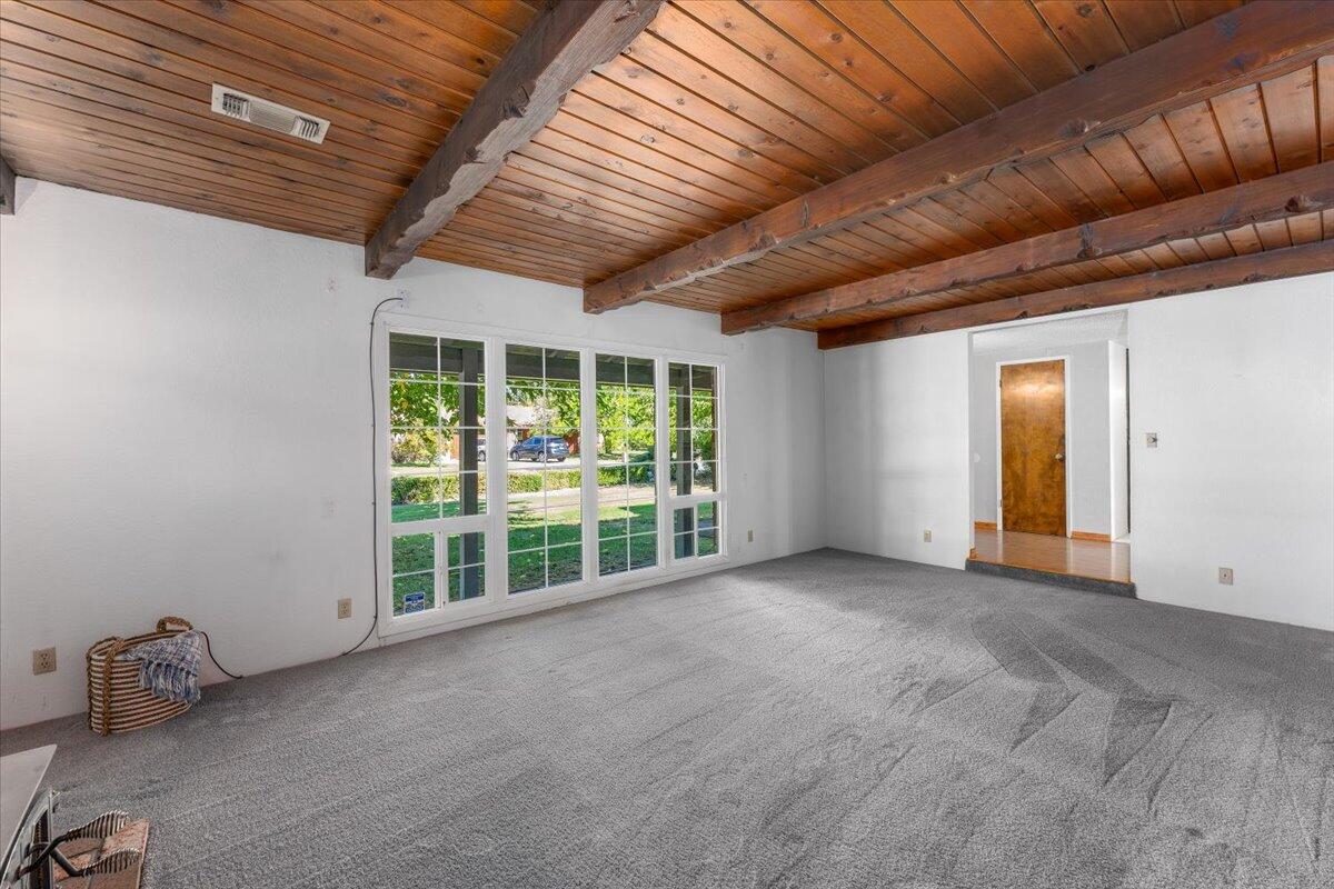 property viewer photo 11