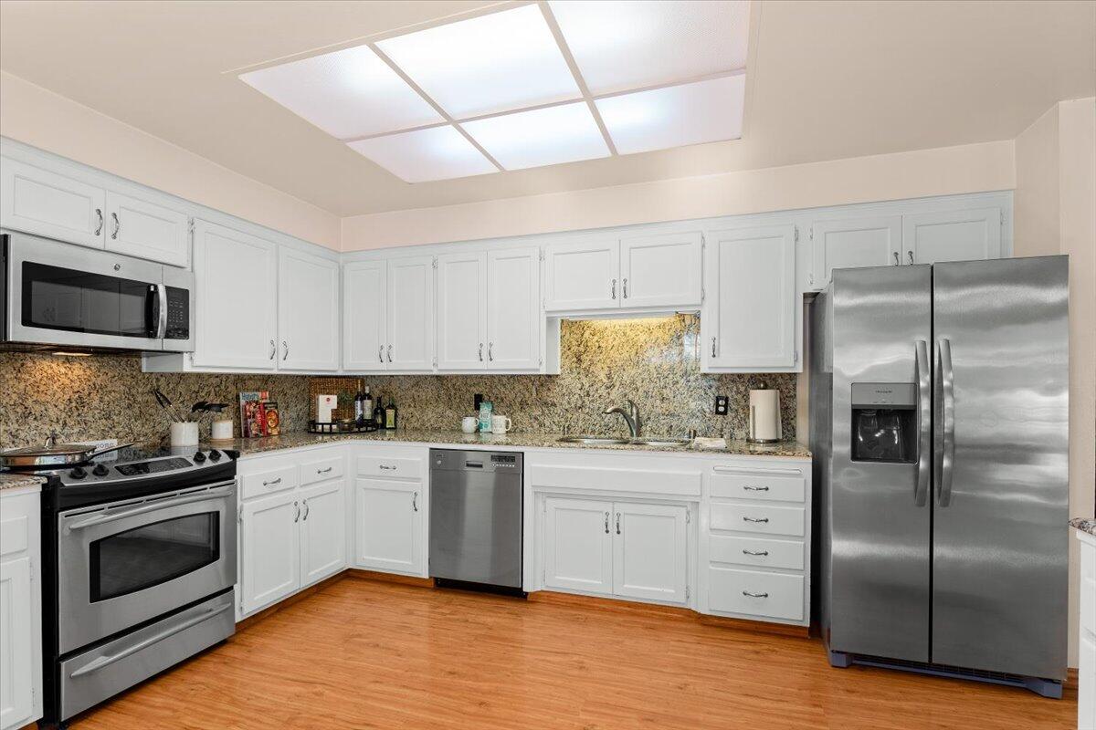 property viewer photo 18