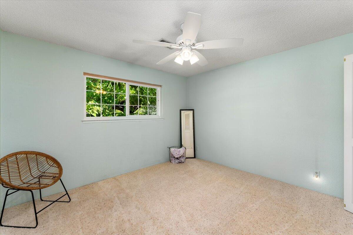 property viewer photo 27
