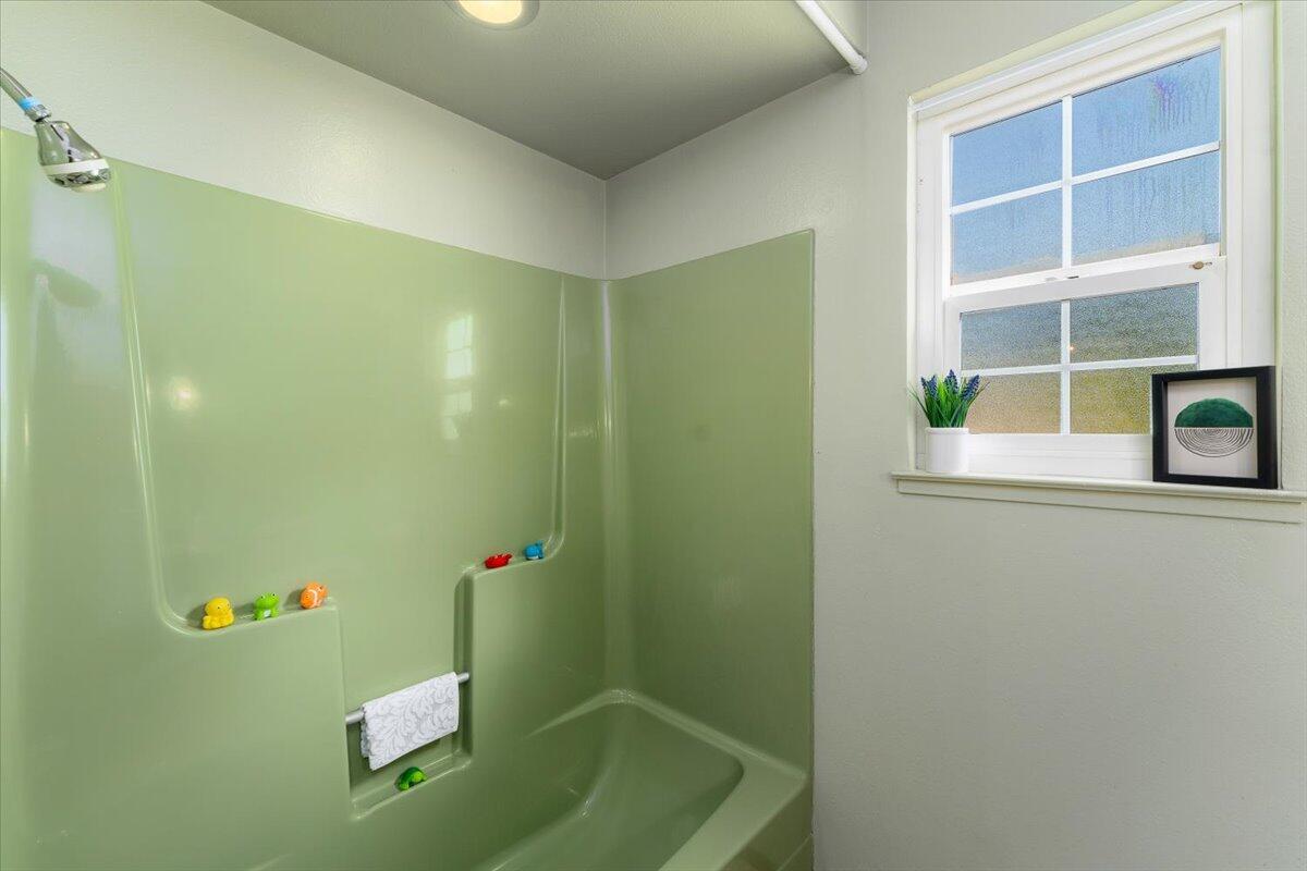 property viewer photo 32