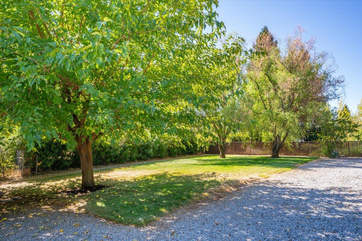 property viewer photo 48