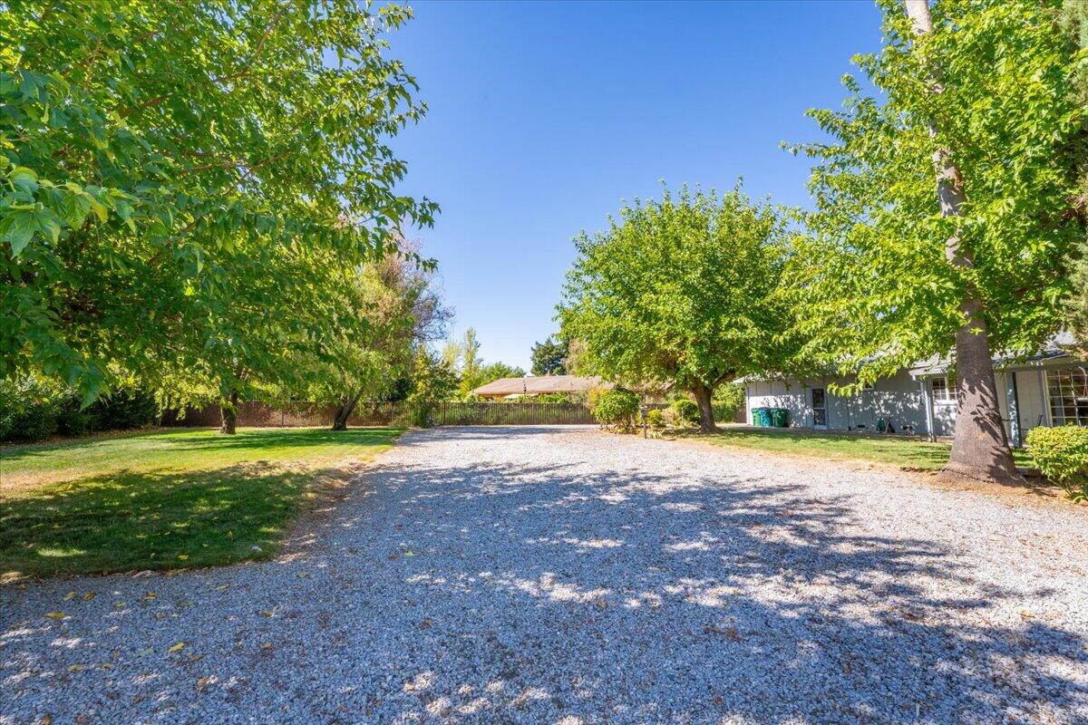 property viewer photo 49