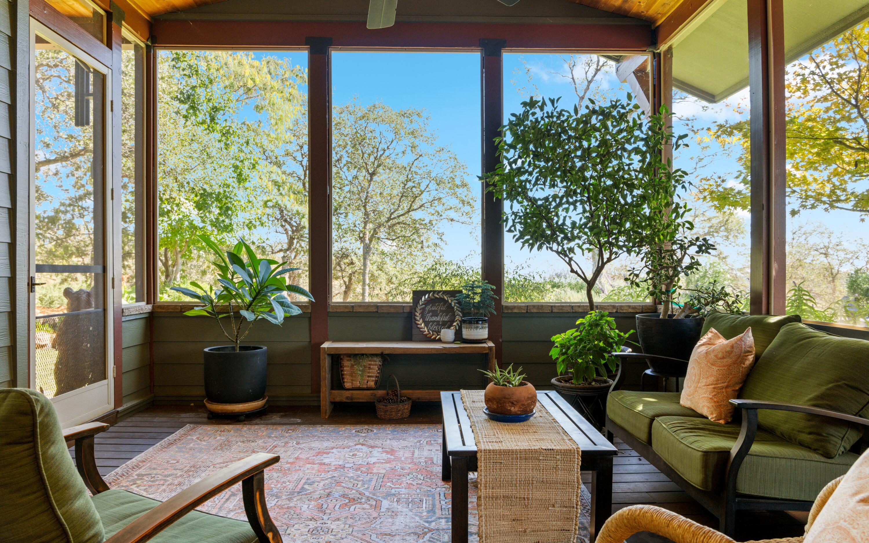 property viewer photo 12