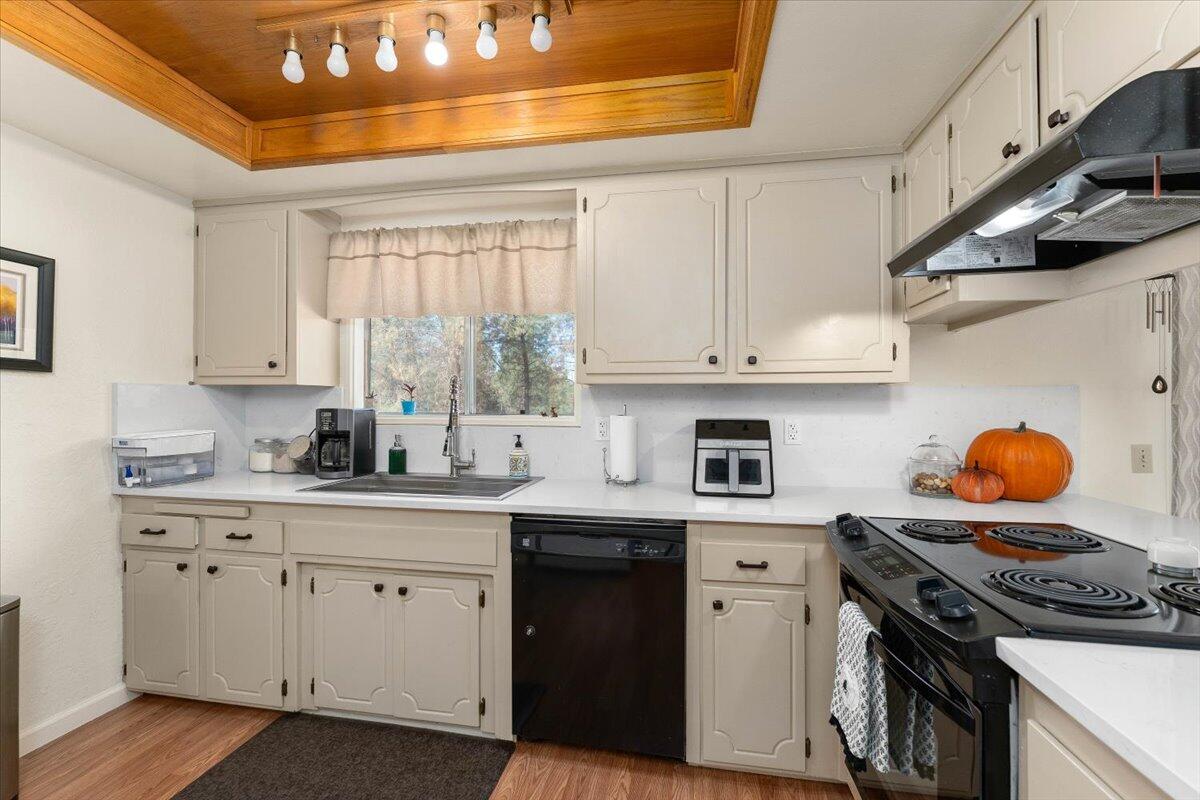 property viewer photo 13