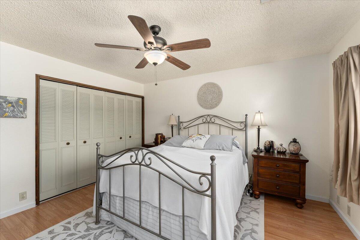 property viewer photo 16