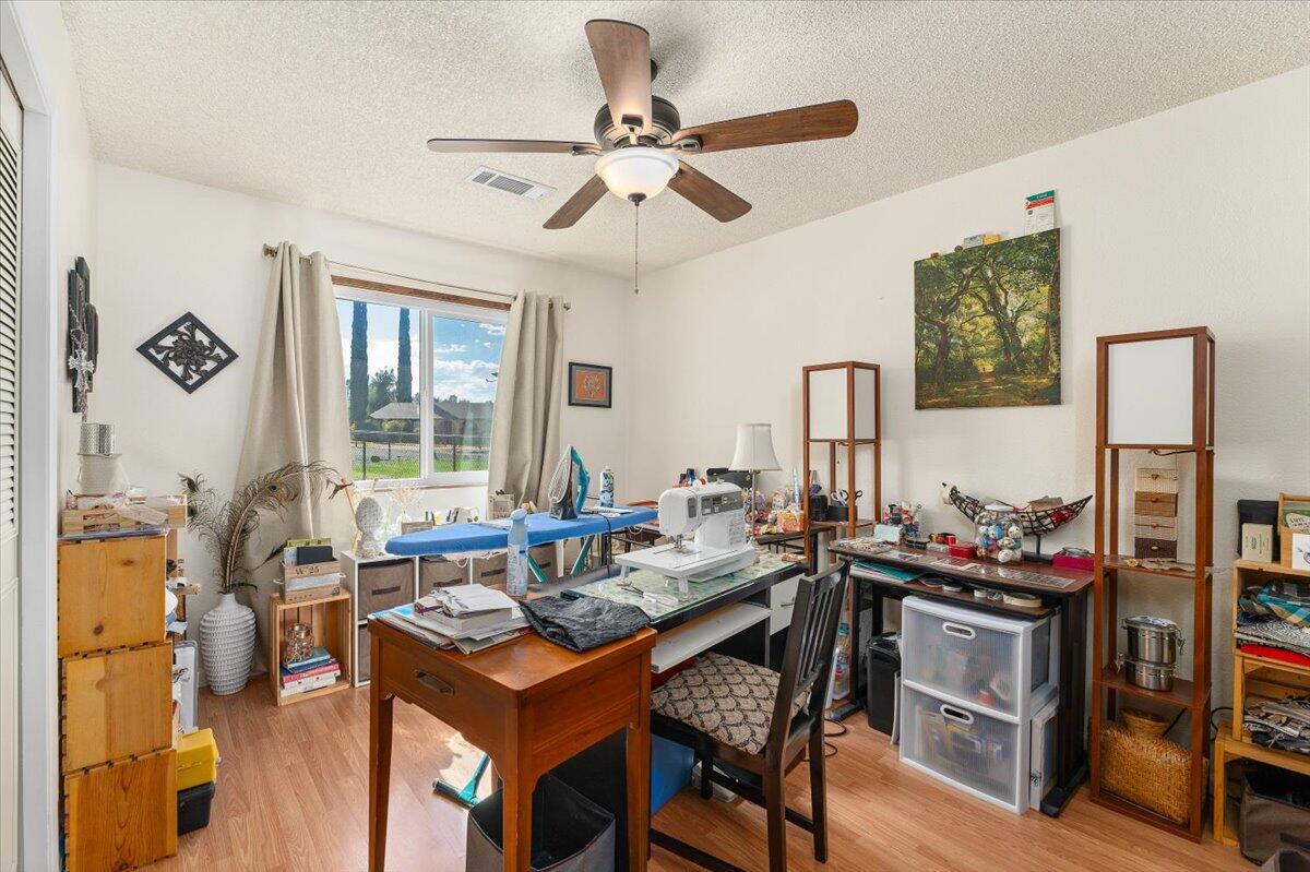 property viewer photo 20