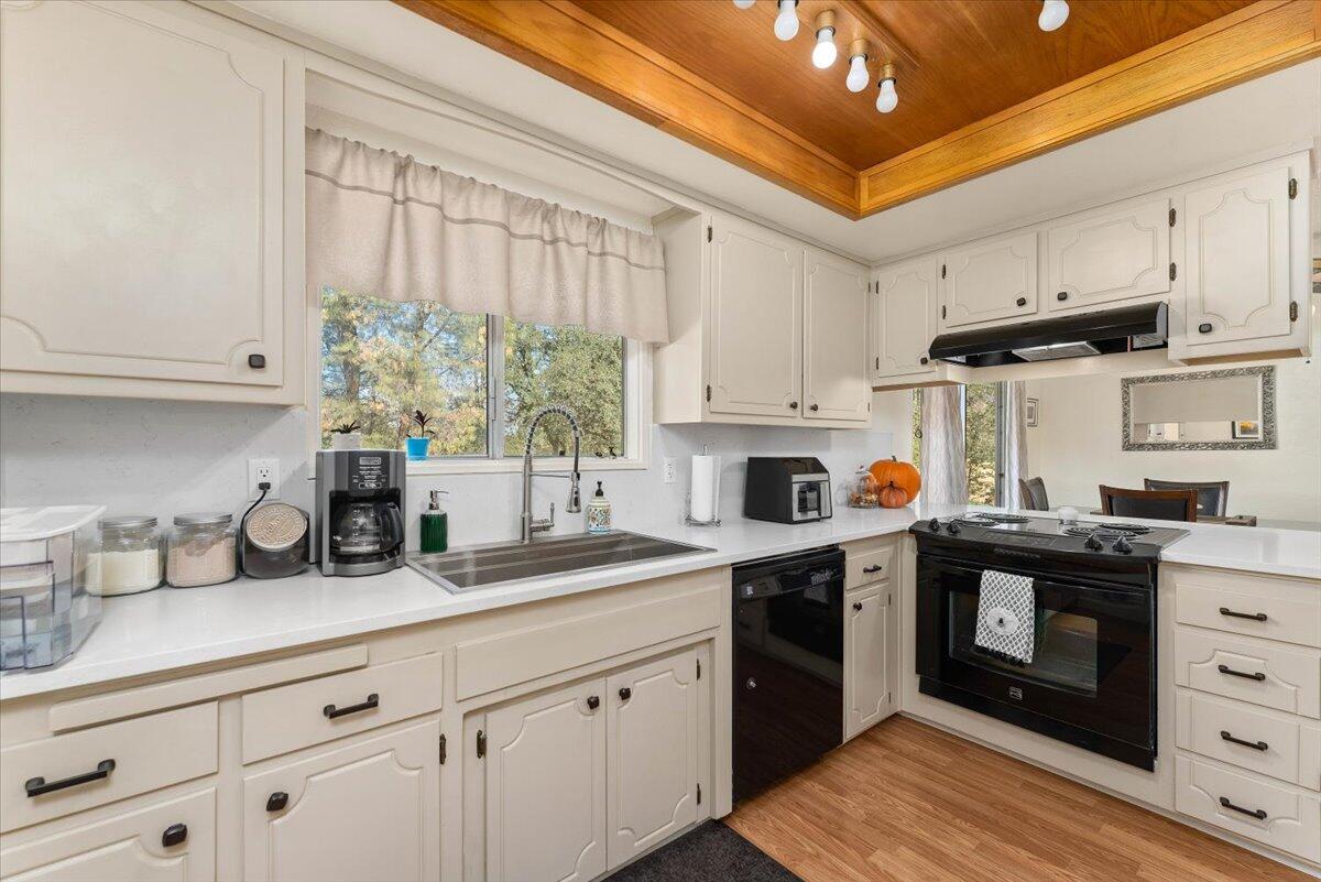 property viewer photo 3